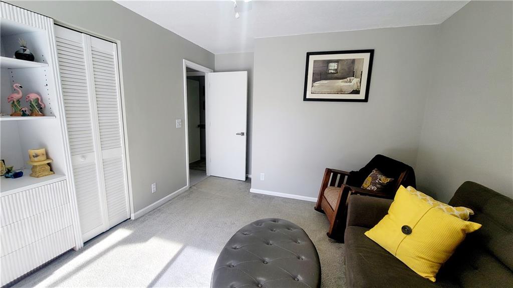 Pine Ridge 112-37 B - Residential