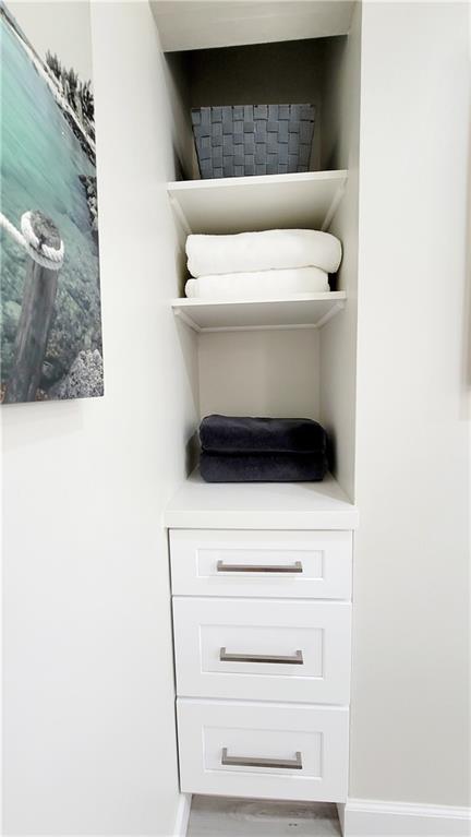 Pine Ridge 112-37 B - Residential