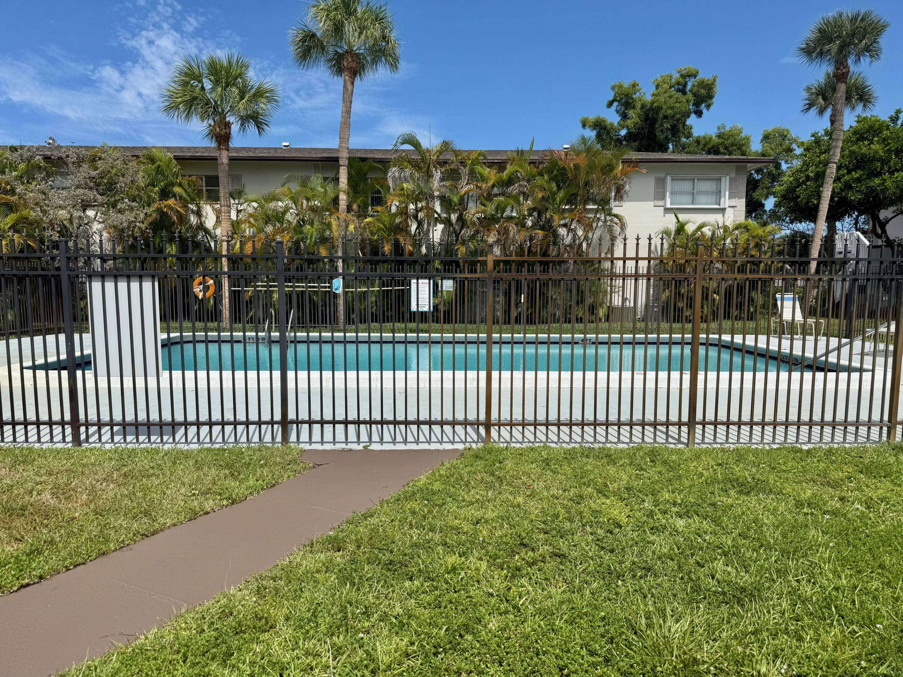 SEQUOIA GARDENS II CONDO - Residential Lease
