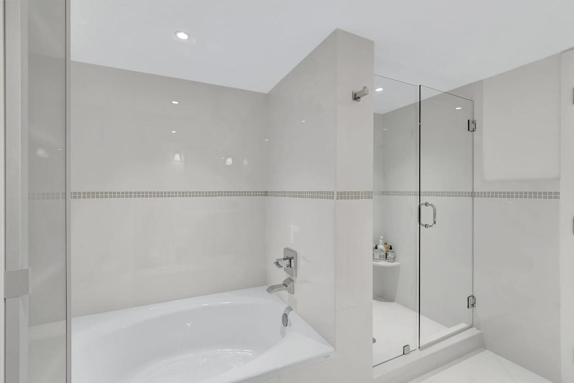 VILLA MAGNA CONDO - Residential