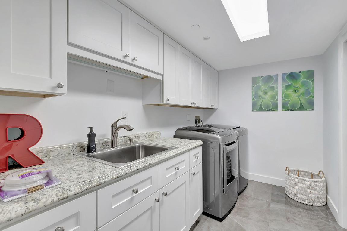 VILLA MAGNA CONDO - Residential