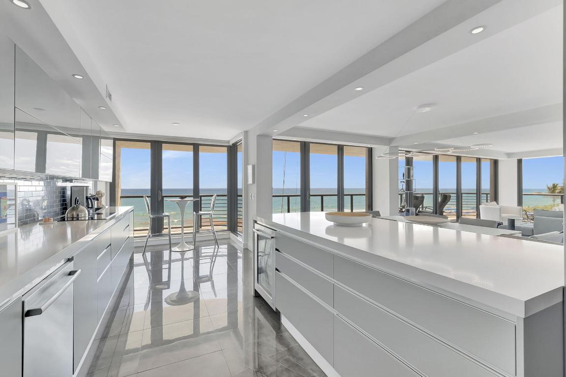 VILLA MAGNA CONDO - Residential