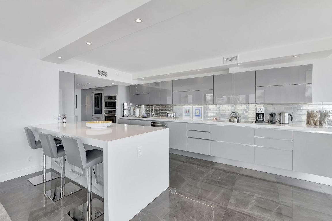 VILLA MAGNA CONDO - Residential
