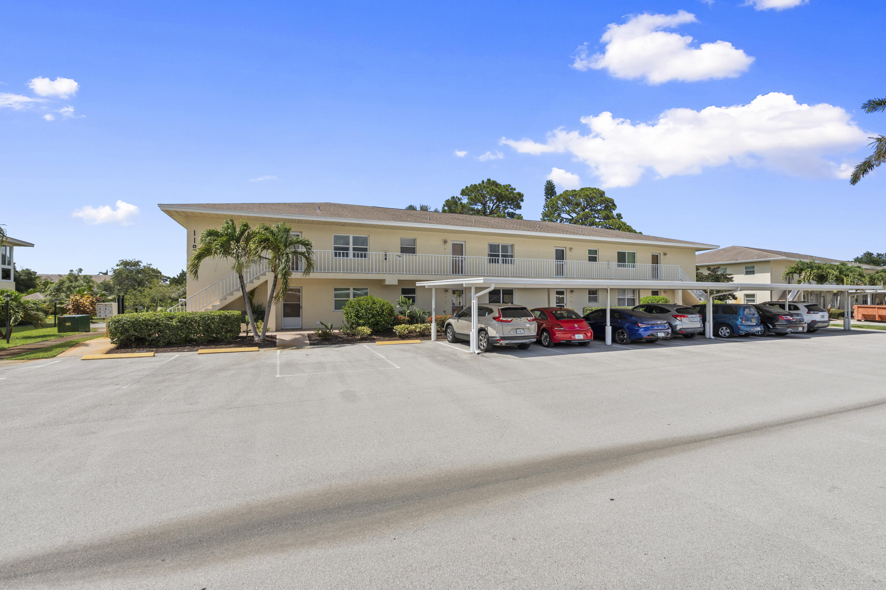 KINGSWOOD CONDO - Residential
