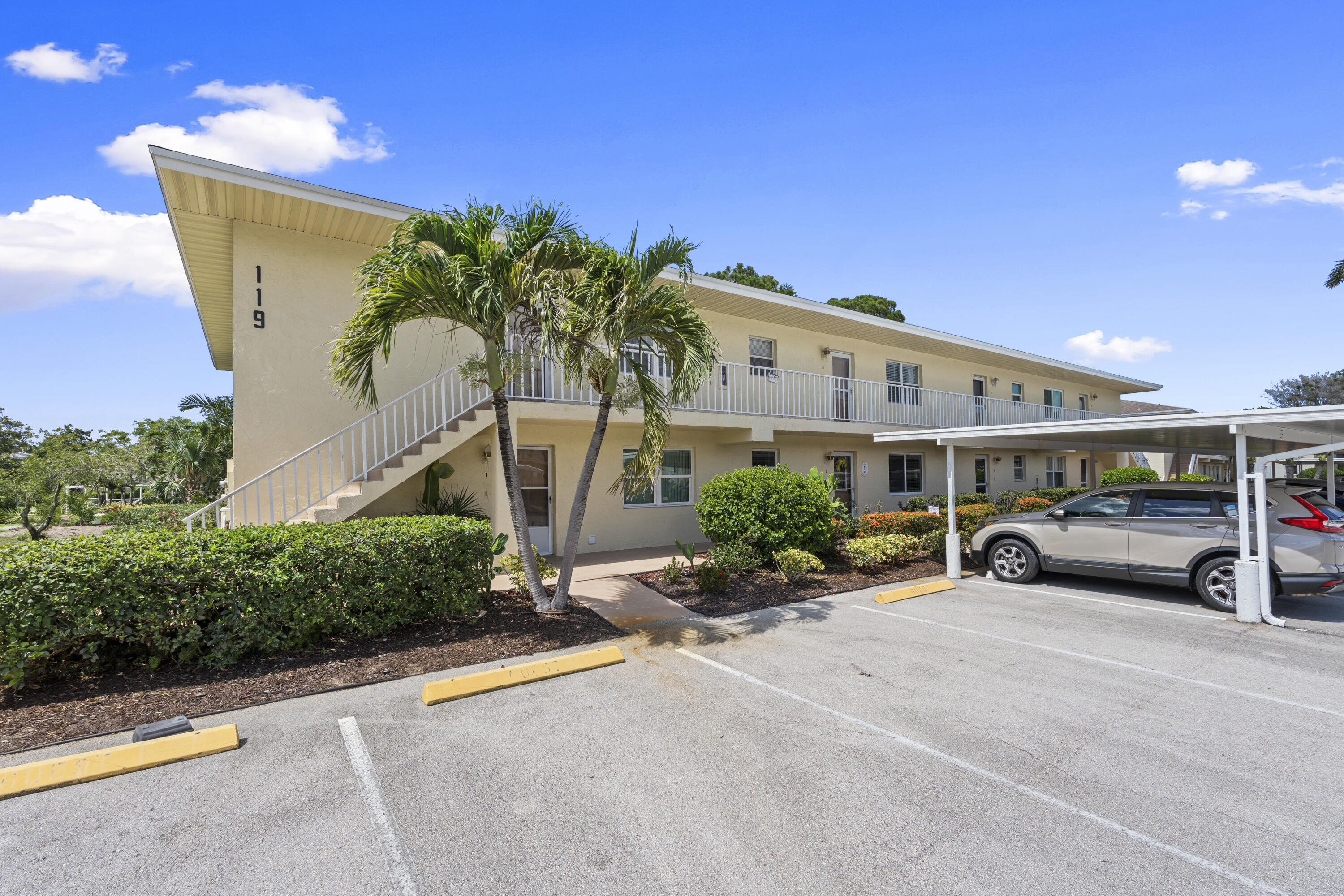 KINGSWOOD CONDO - Residential