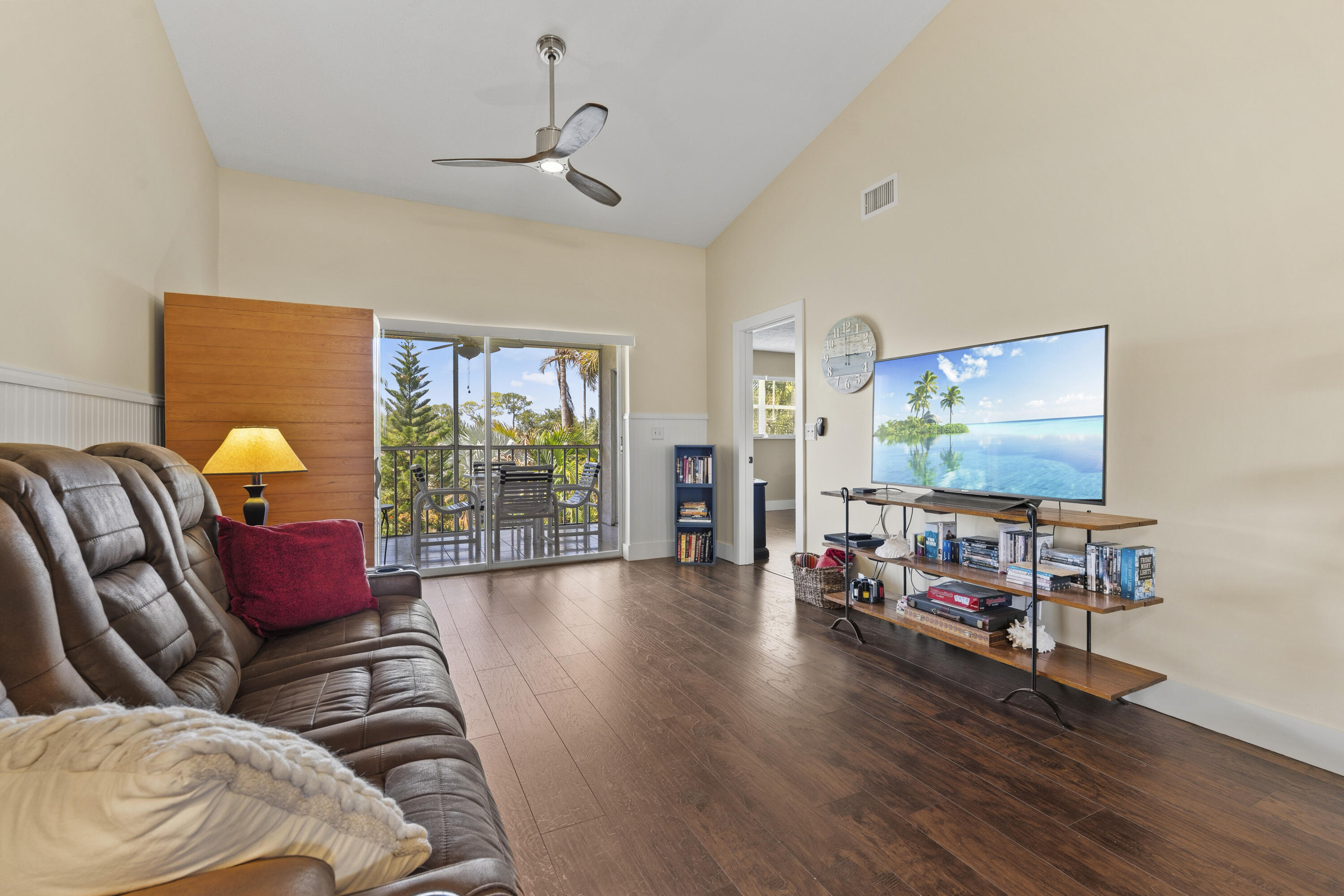KINGSWOOD CONDO - Residential