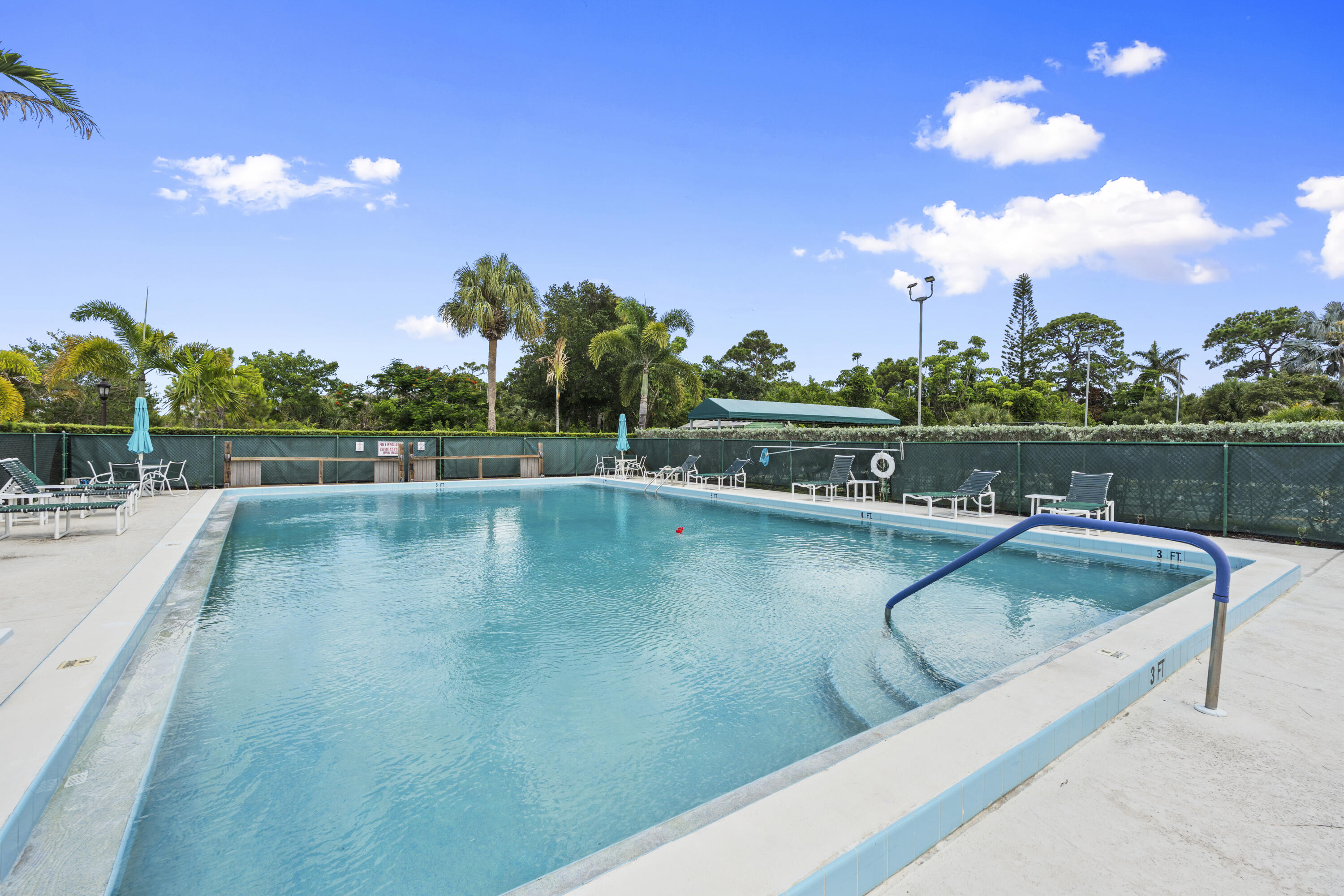KINGSWOOD CONDO - Residential
