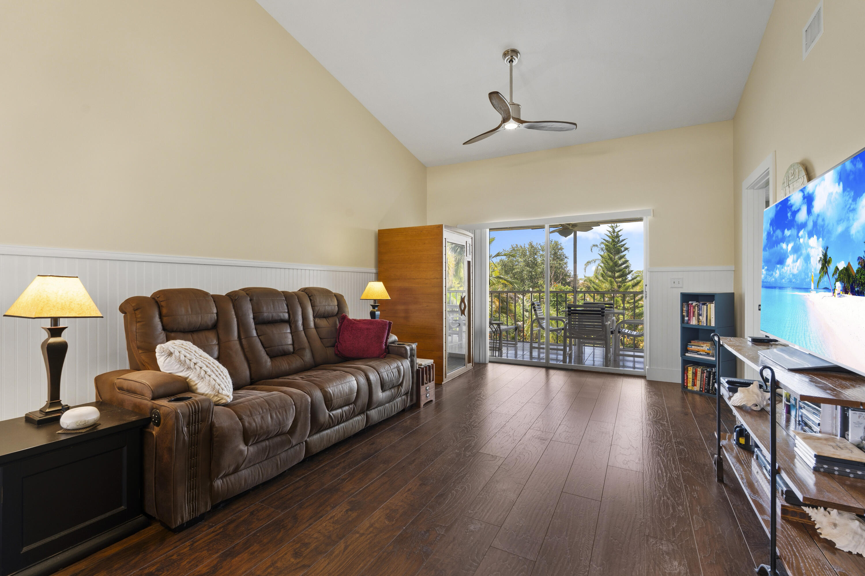 KINGSWOOD CONDO - Residential