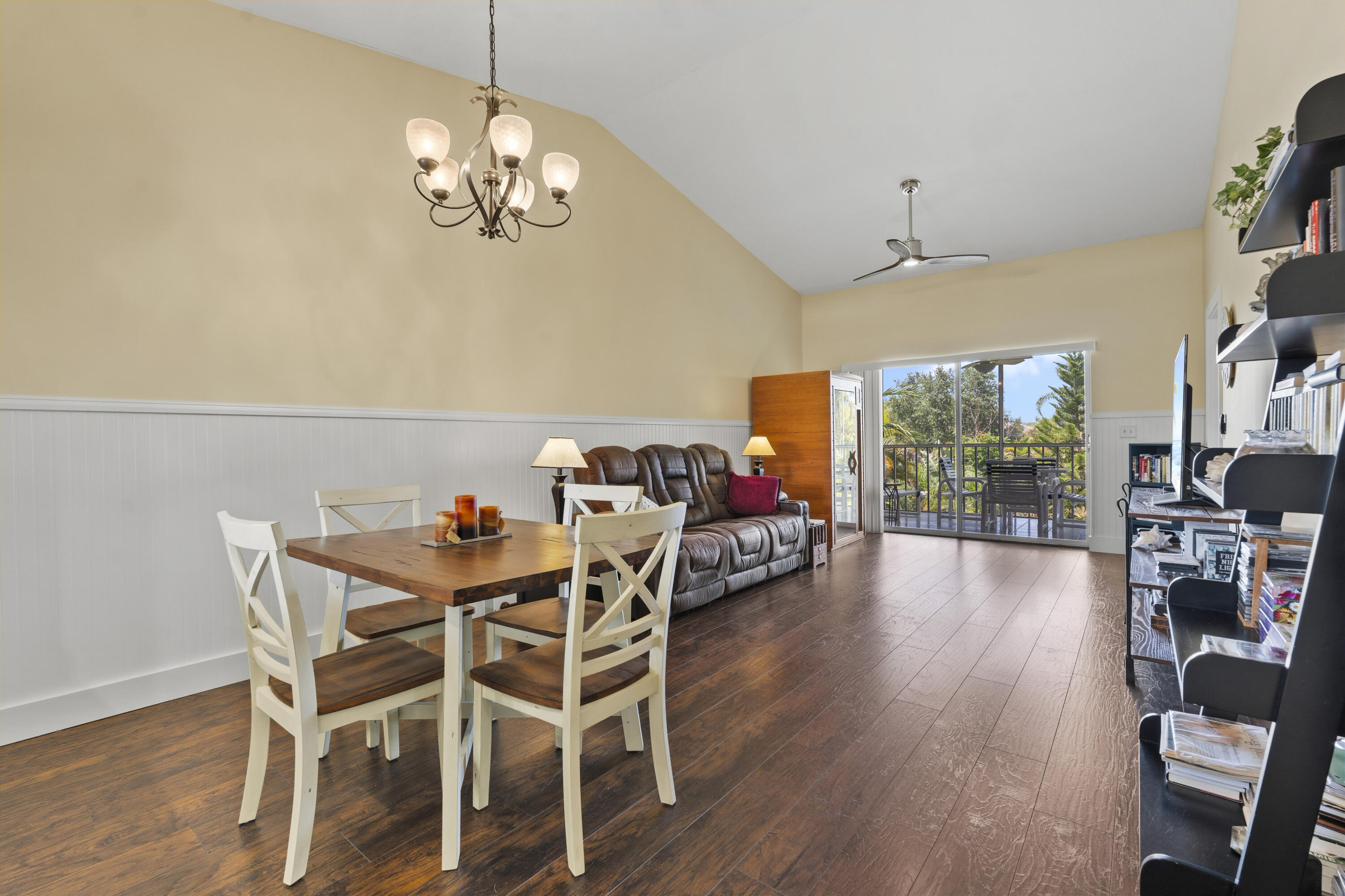 KINGSWOOD CONDO - Residential