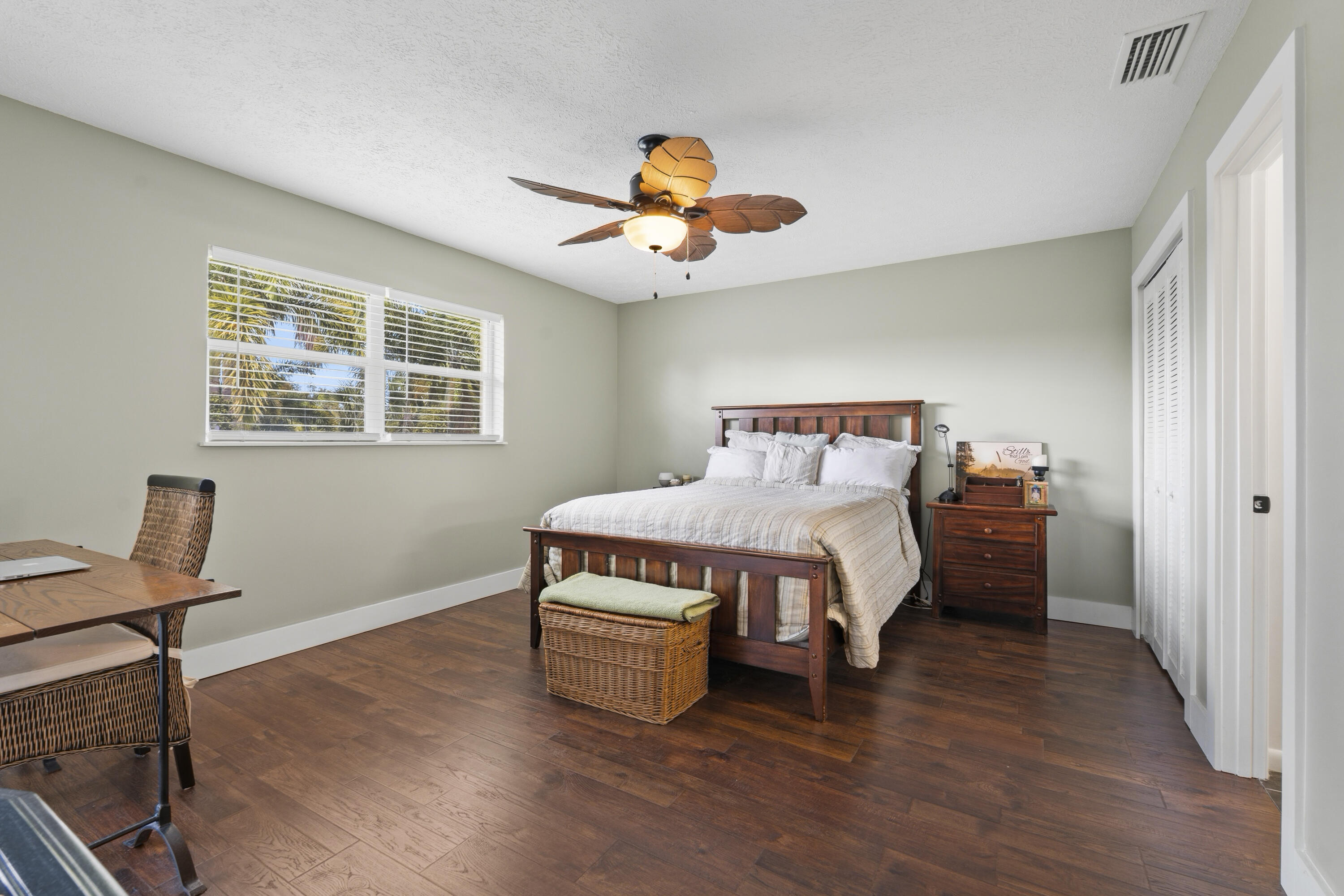 KINGSWOOD CONDO - Residential