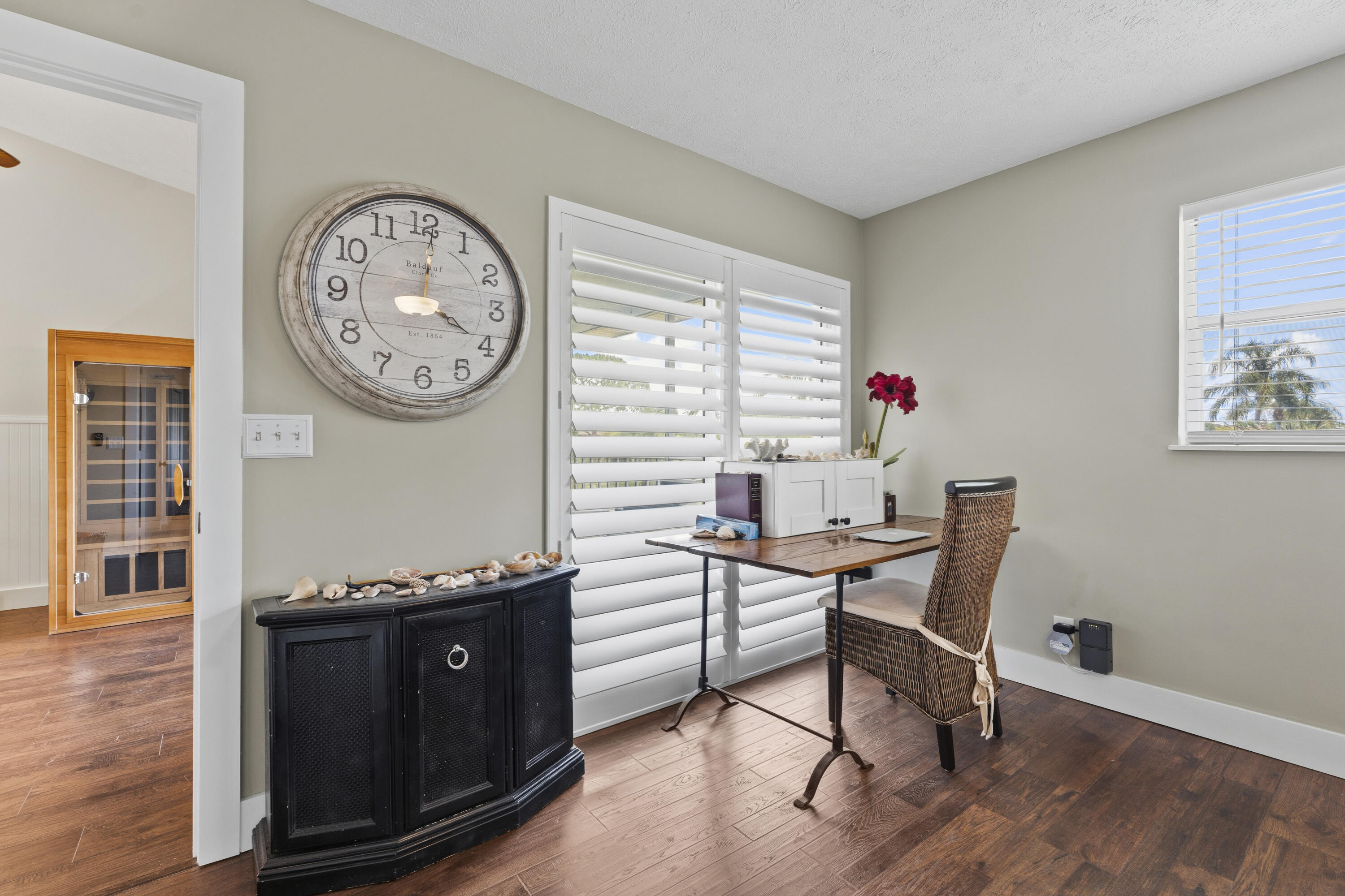 KINGSWOOD CONDO - Residential