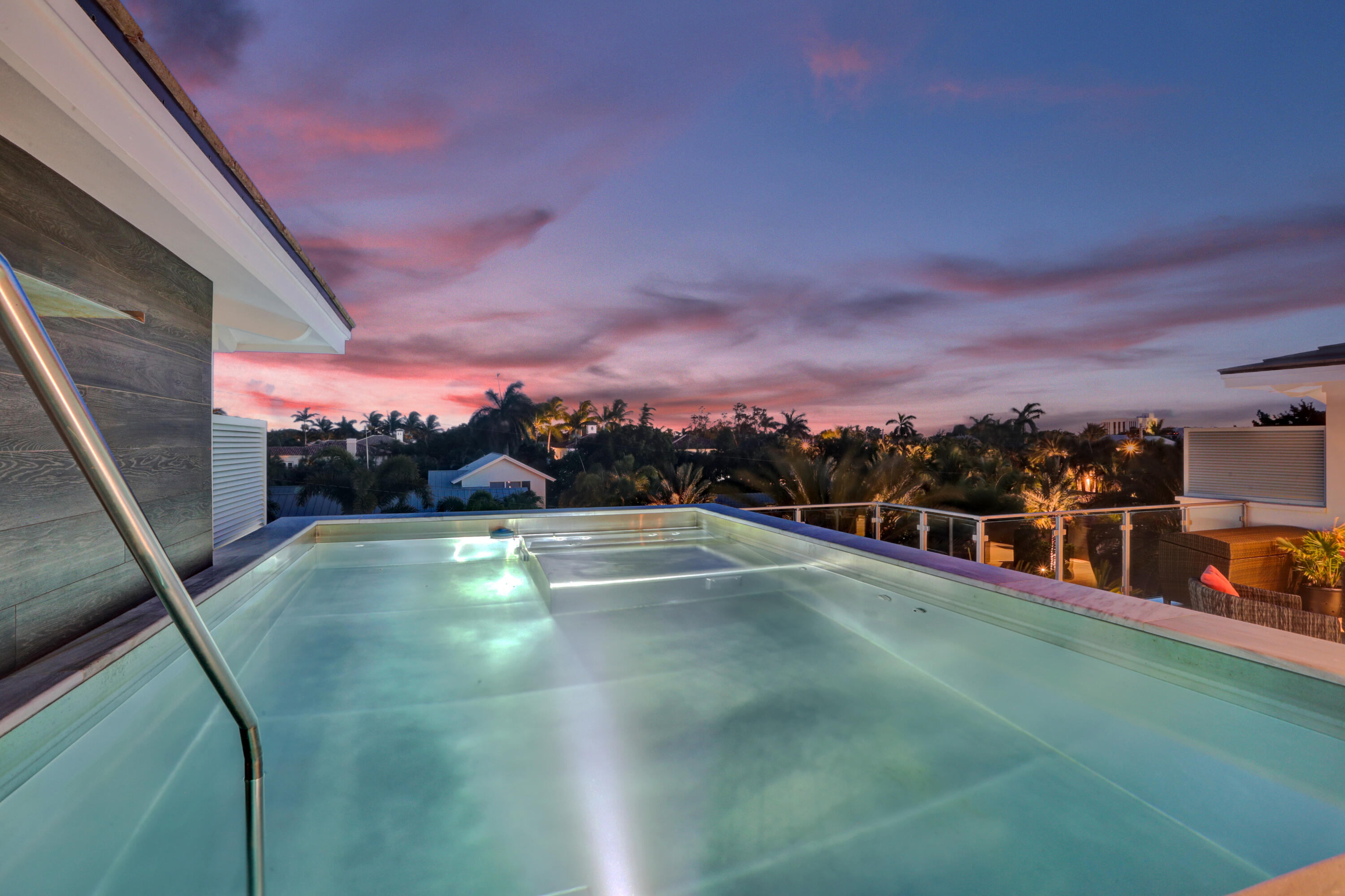 SEAGATE VILLAS - Residential