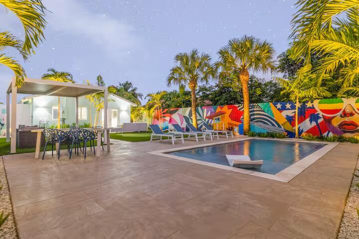 Welcome home to true Paradise. This incredibly renovated property is the ultimate premier stay, in Delray Beach! Brand new high-end Design pool, Turf, exotic backyard, putting green, outdoor shower, lovely landscaping, smart lighting, & even includes one-of-a kind Famous Artist Designed Fence! Inside is created with beautiful selective furniture, all done out kitchen, bar and all bedrooms, living has gorgeous finishings. Enjoy your perfectly located Downtown Delray home, walkable to the Ave, shops, park, restaurants, beach and close to the highways. Available now for short-term and longer term stay.
