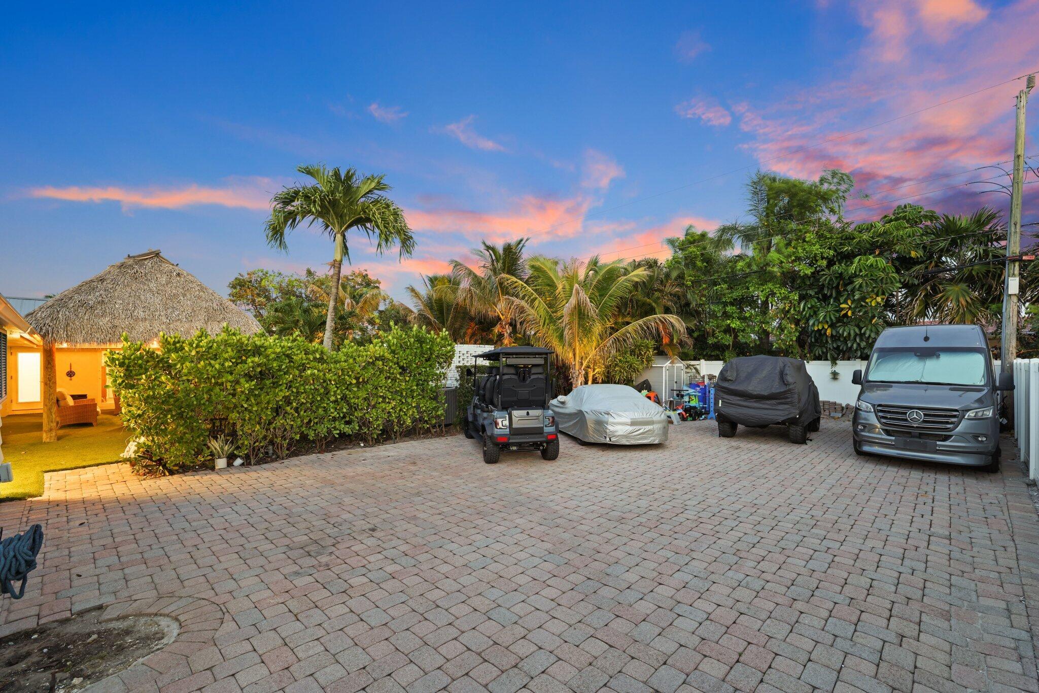 COUNTRY CLUB ADD TO VILLAGE OF NORTH PALM BEACH - Residential