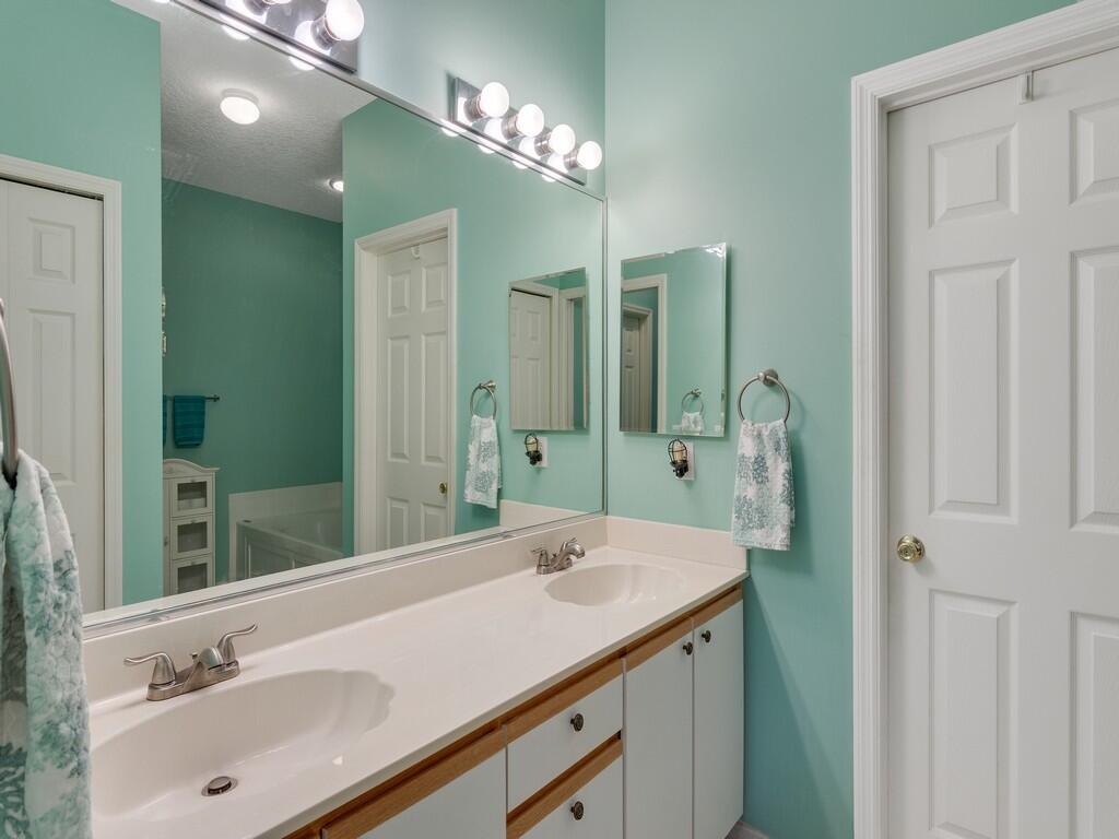 GARDEN VILLAS OF GATOR TRACE UNIT II - Residential