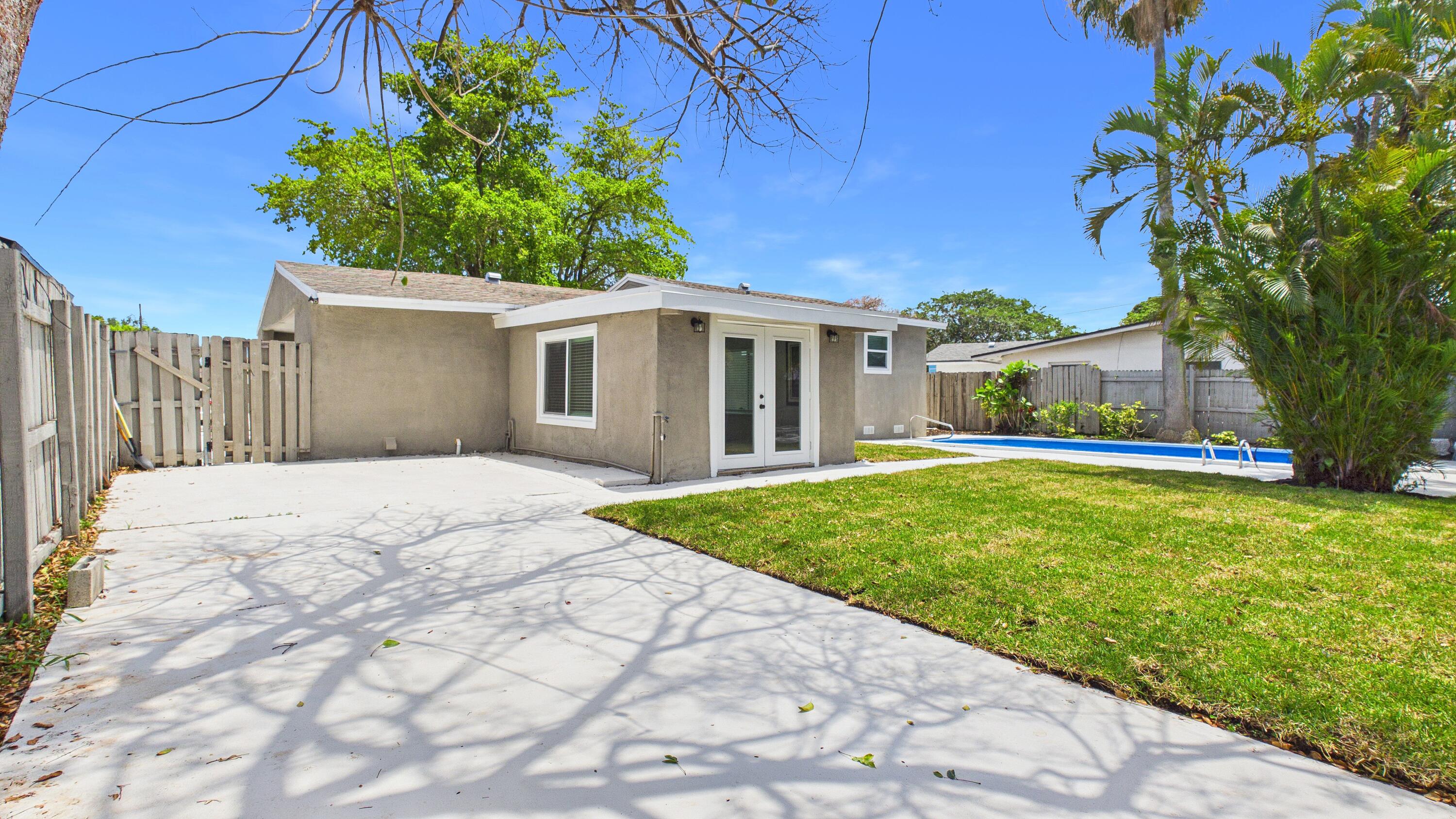 BROADVIEW PARK SEC 3 - Residential