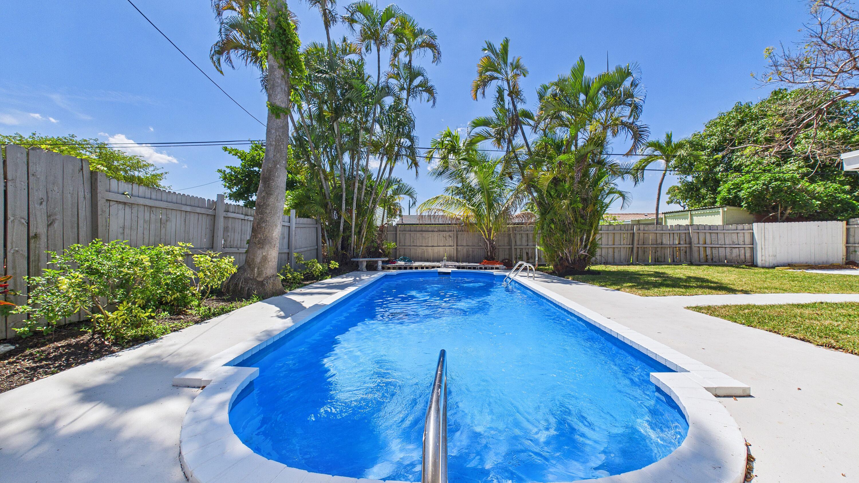 BROADVIEW PARK SEC 3 - Residential