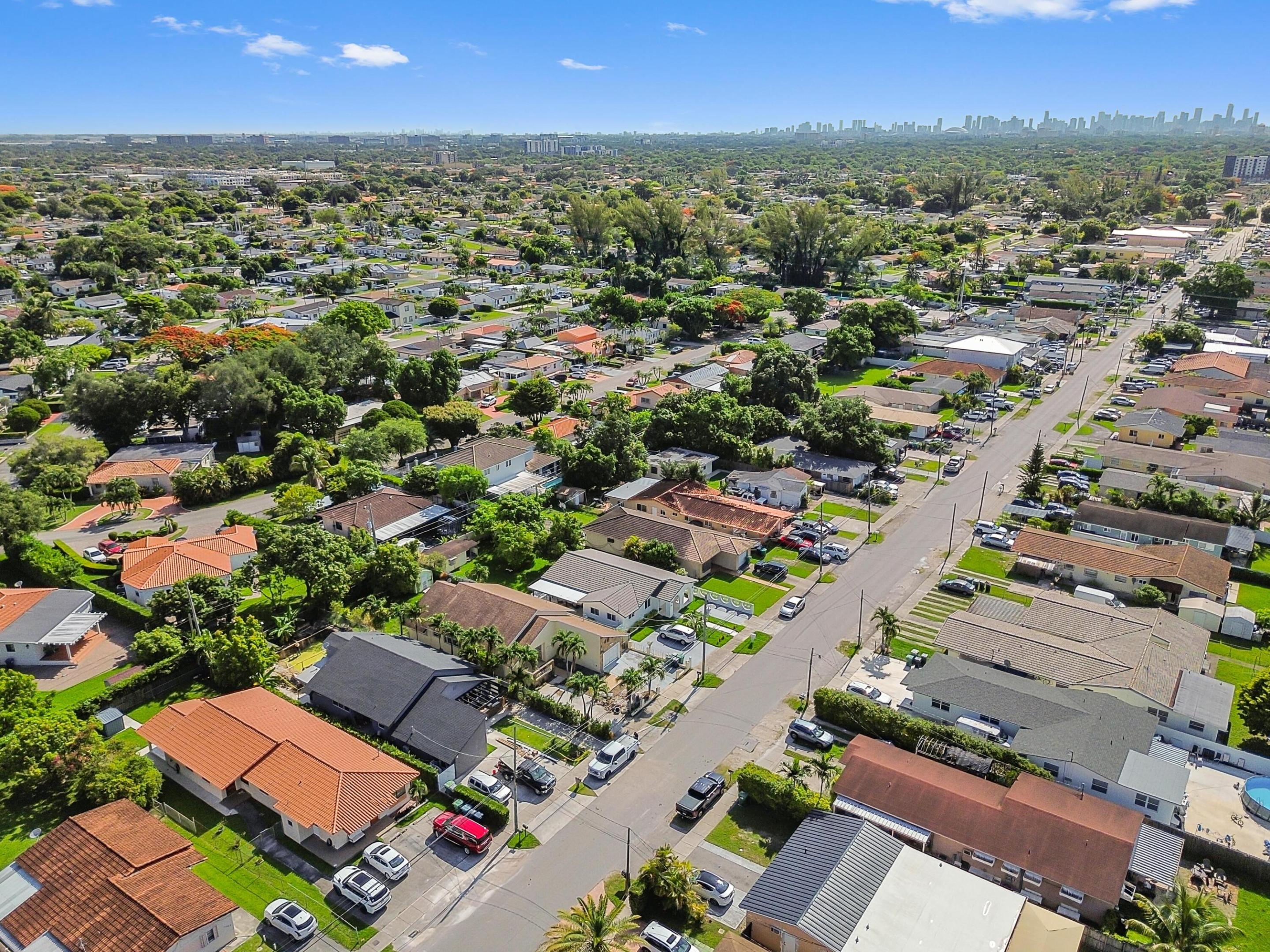CORAL TERRACE - Residential