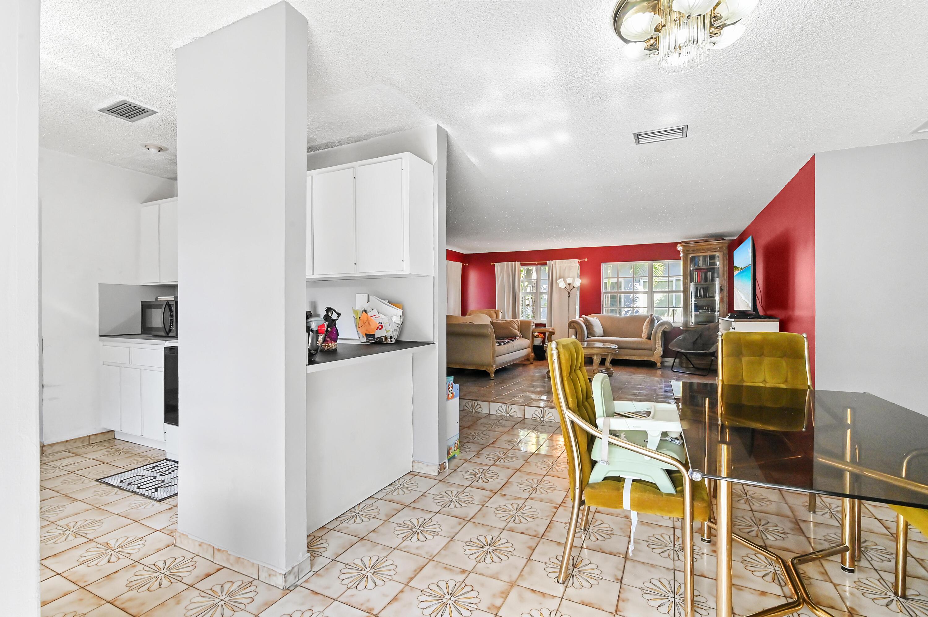 CORAL TERRACE - Residential