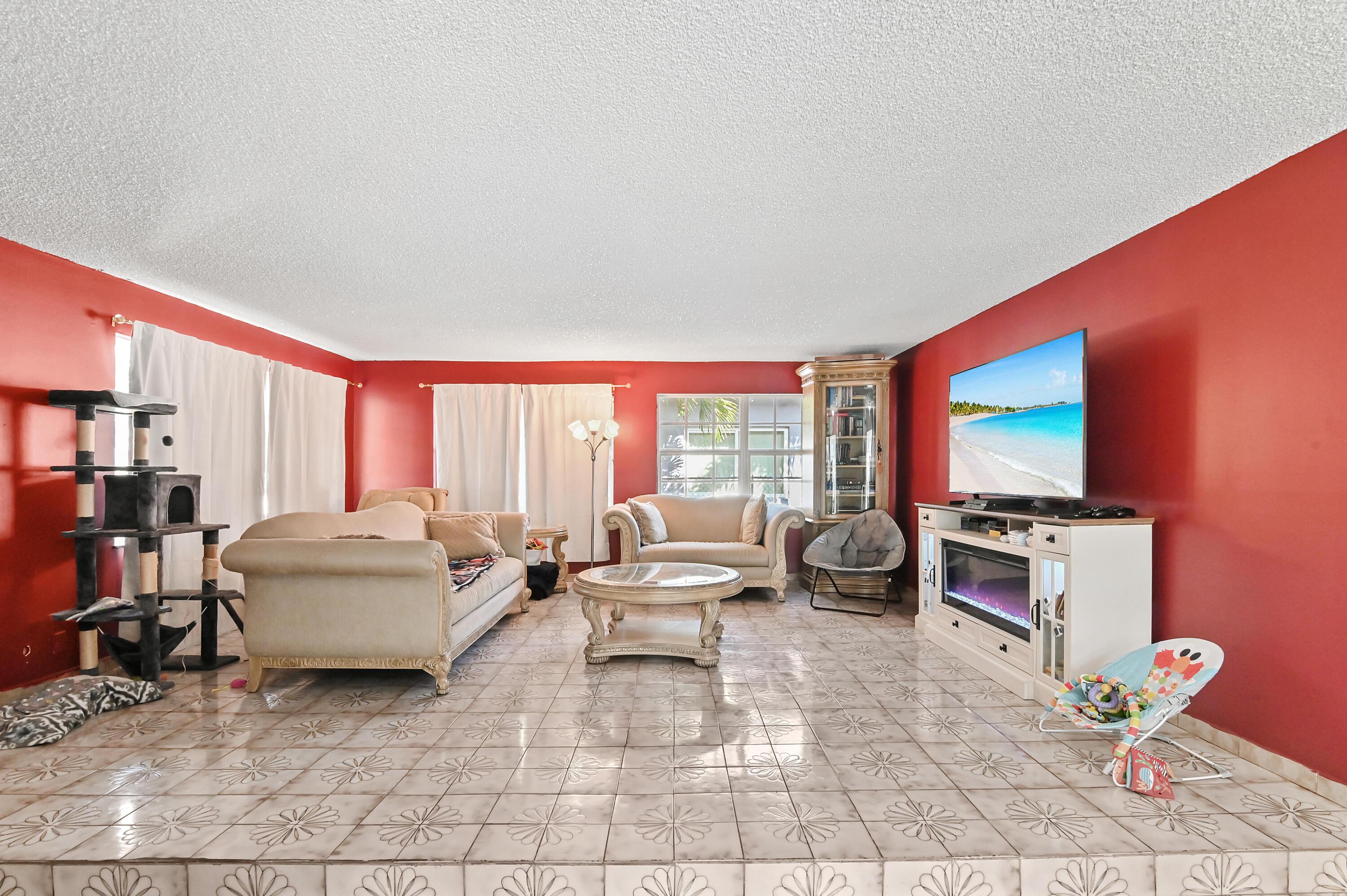 CORAL TERRACE - Residential