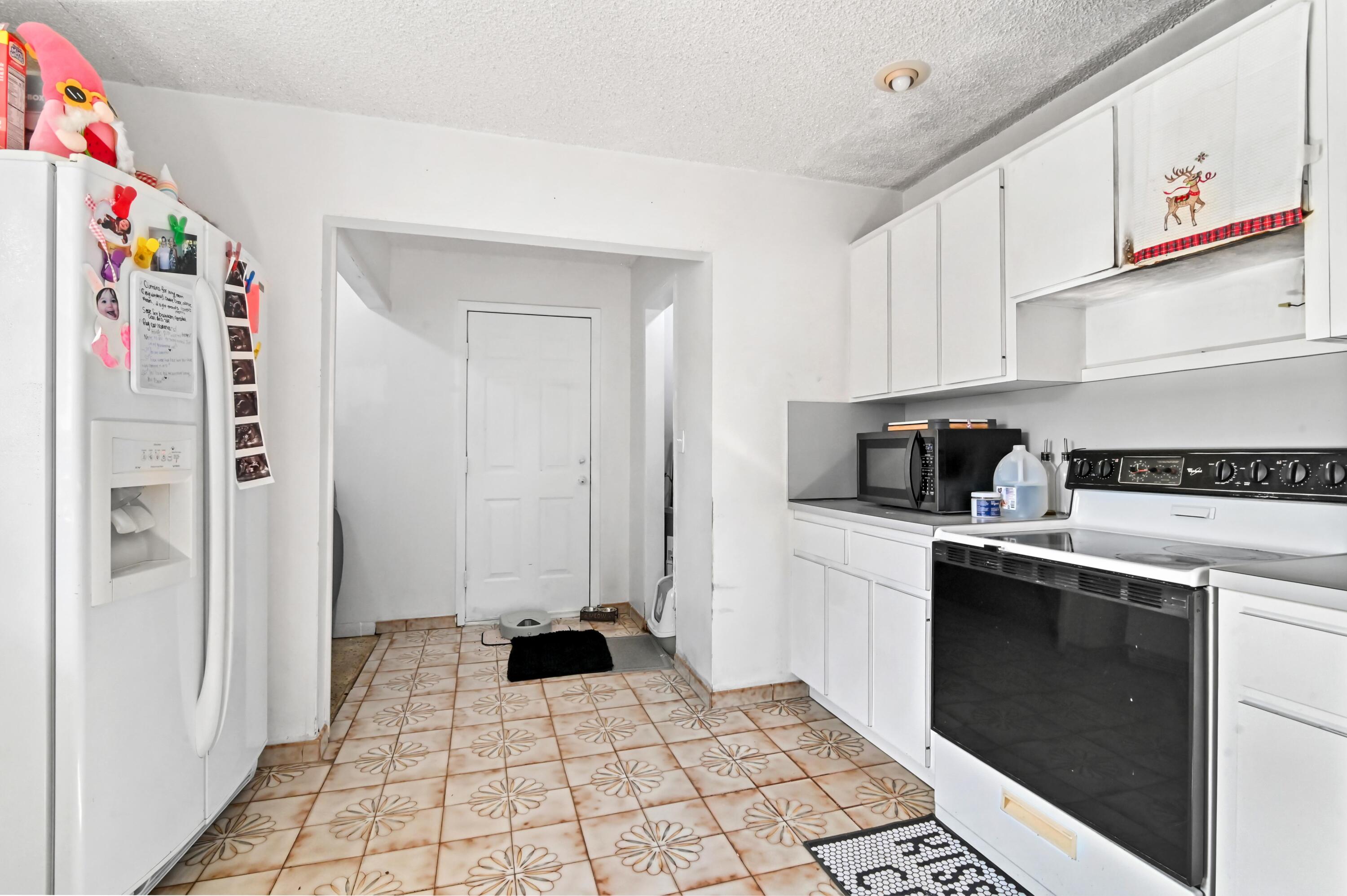 CORAL TERRACE - Residential