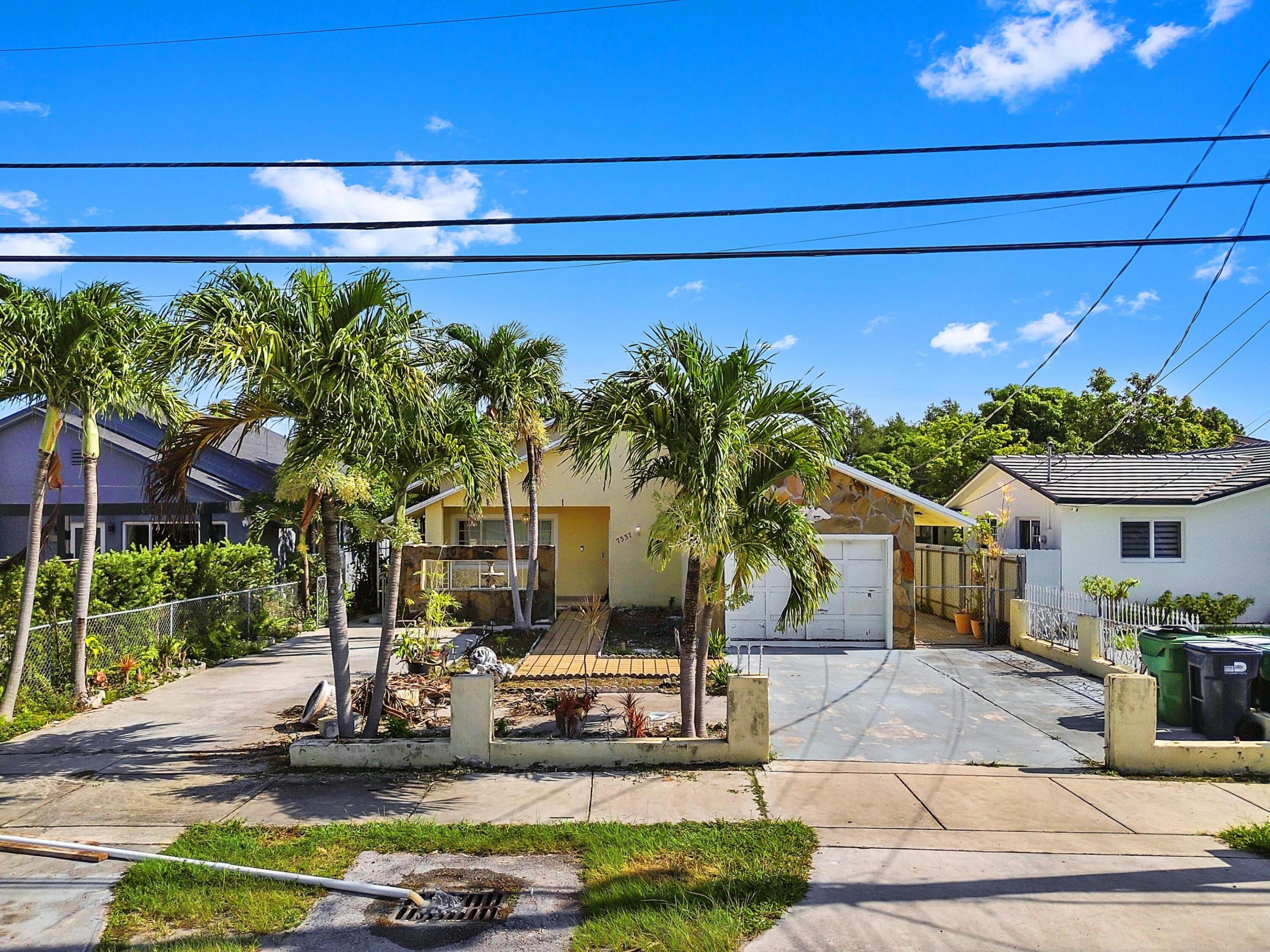 CORAL TERRACE - Residential