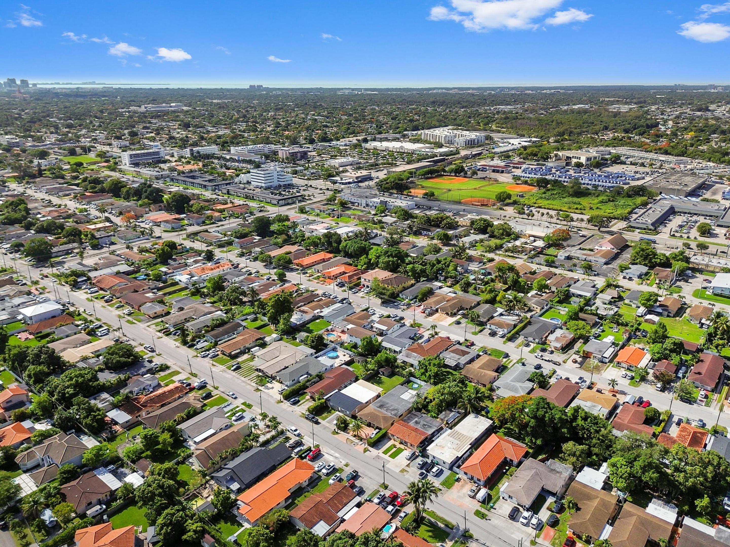 CORAL TERRACE - Residential