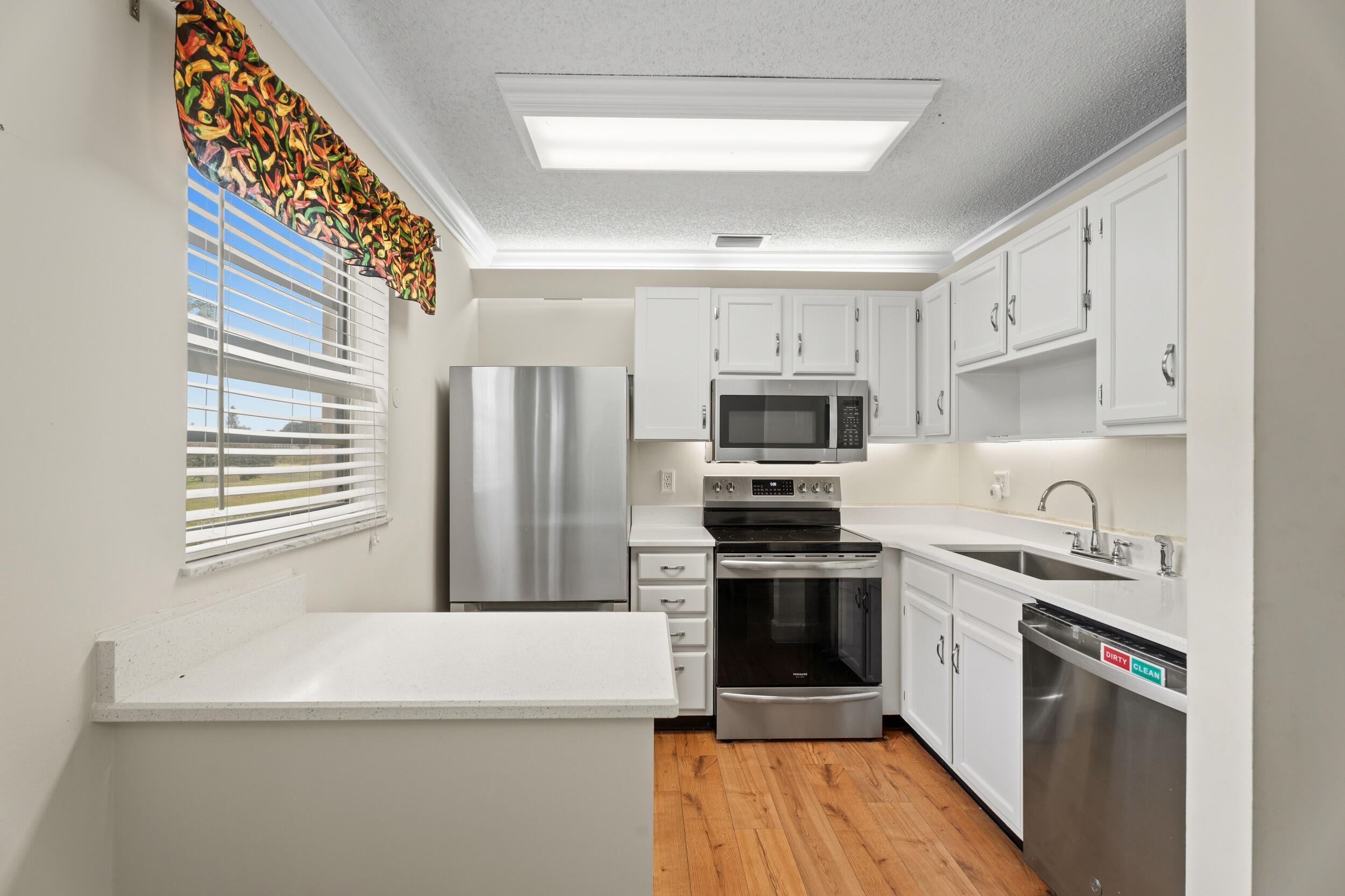 VISTA ROYALE PHASE IV BLDGS 83-111 - Residential