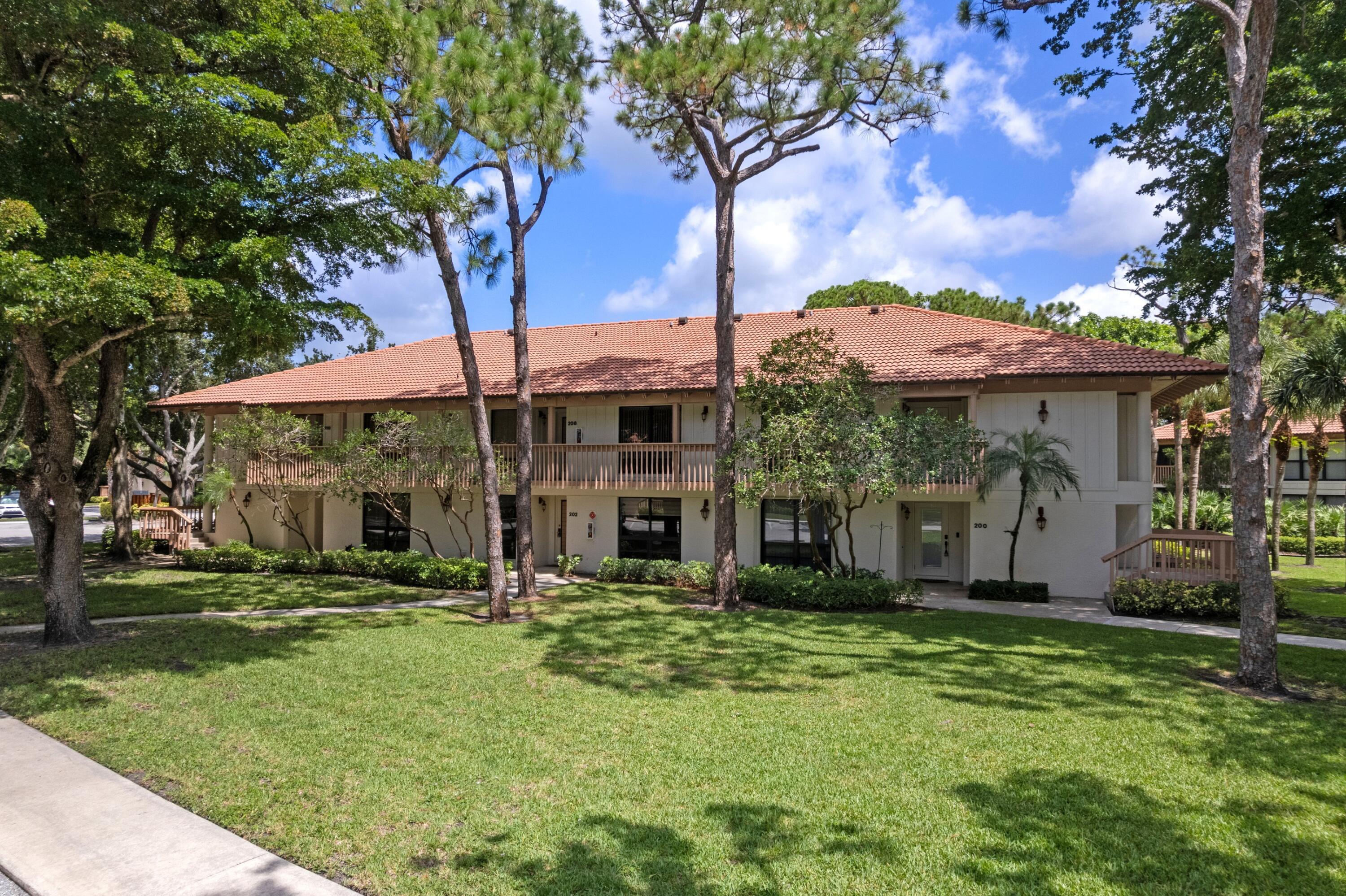 GOLF VILLAS CONDO - Residential