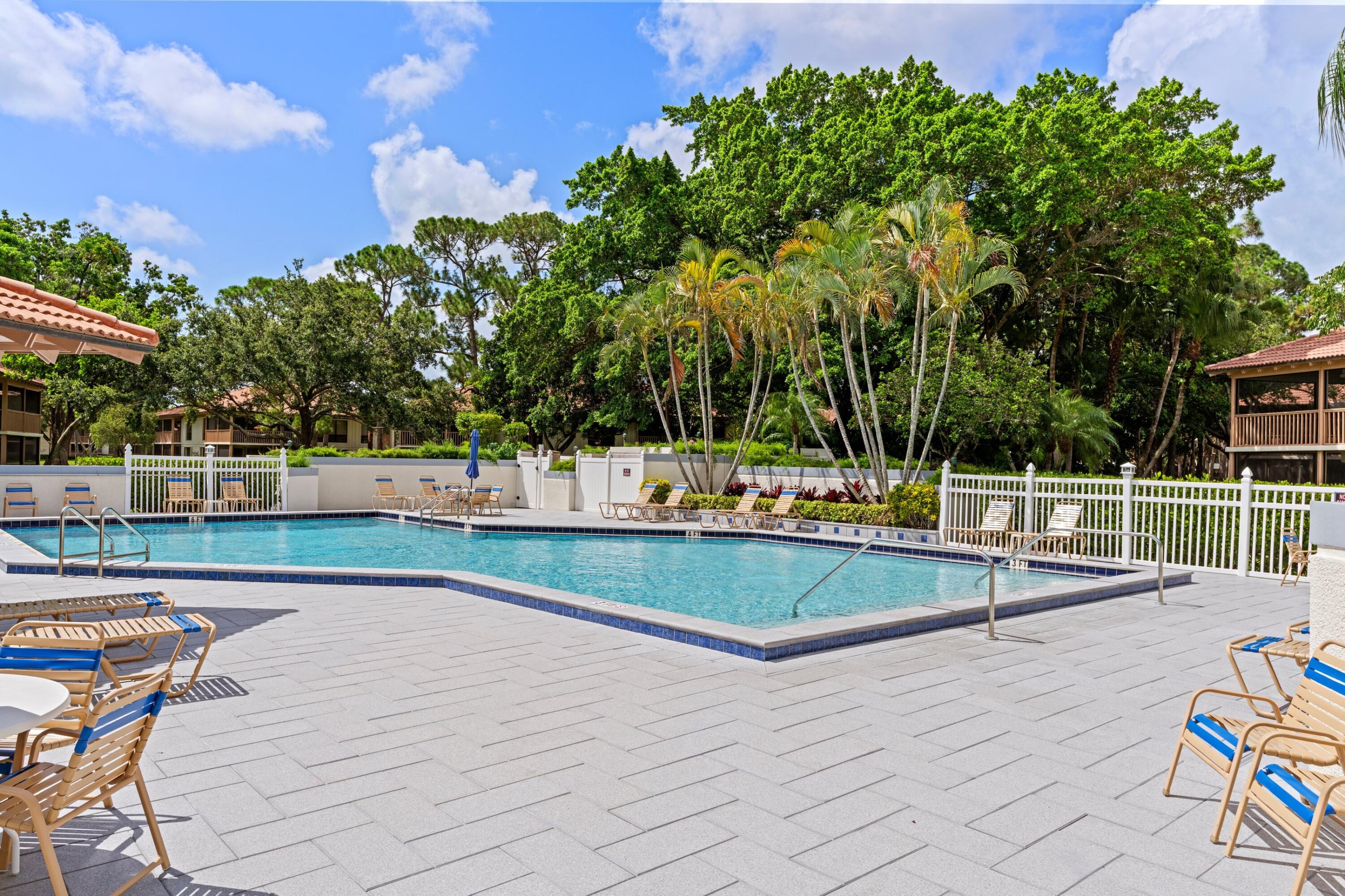 GOLF VILLAS CONDO - Residential