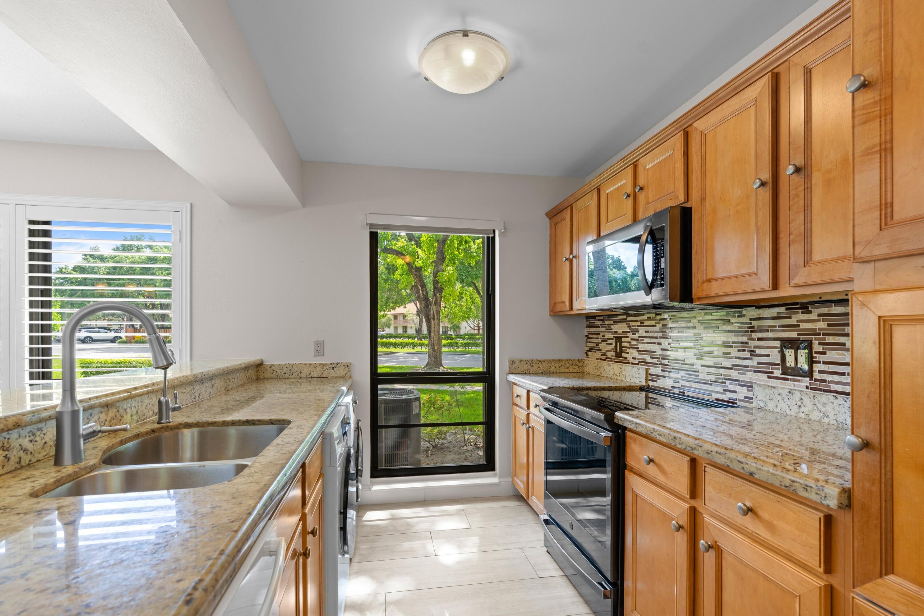 GOLF VILLAS CONDO - Residential