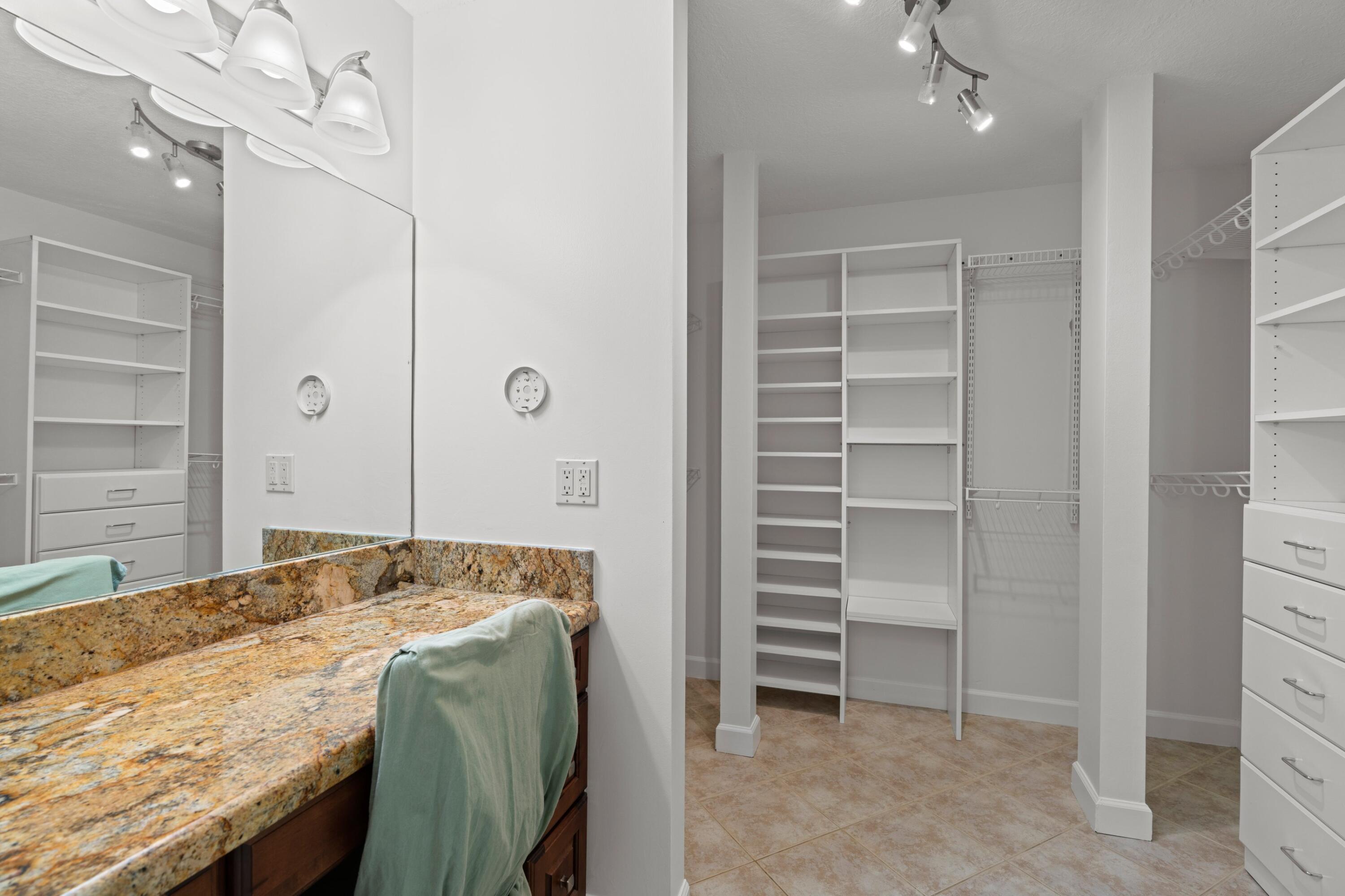 GOLF VILLAS CONDO - Residential