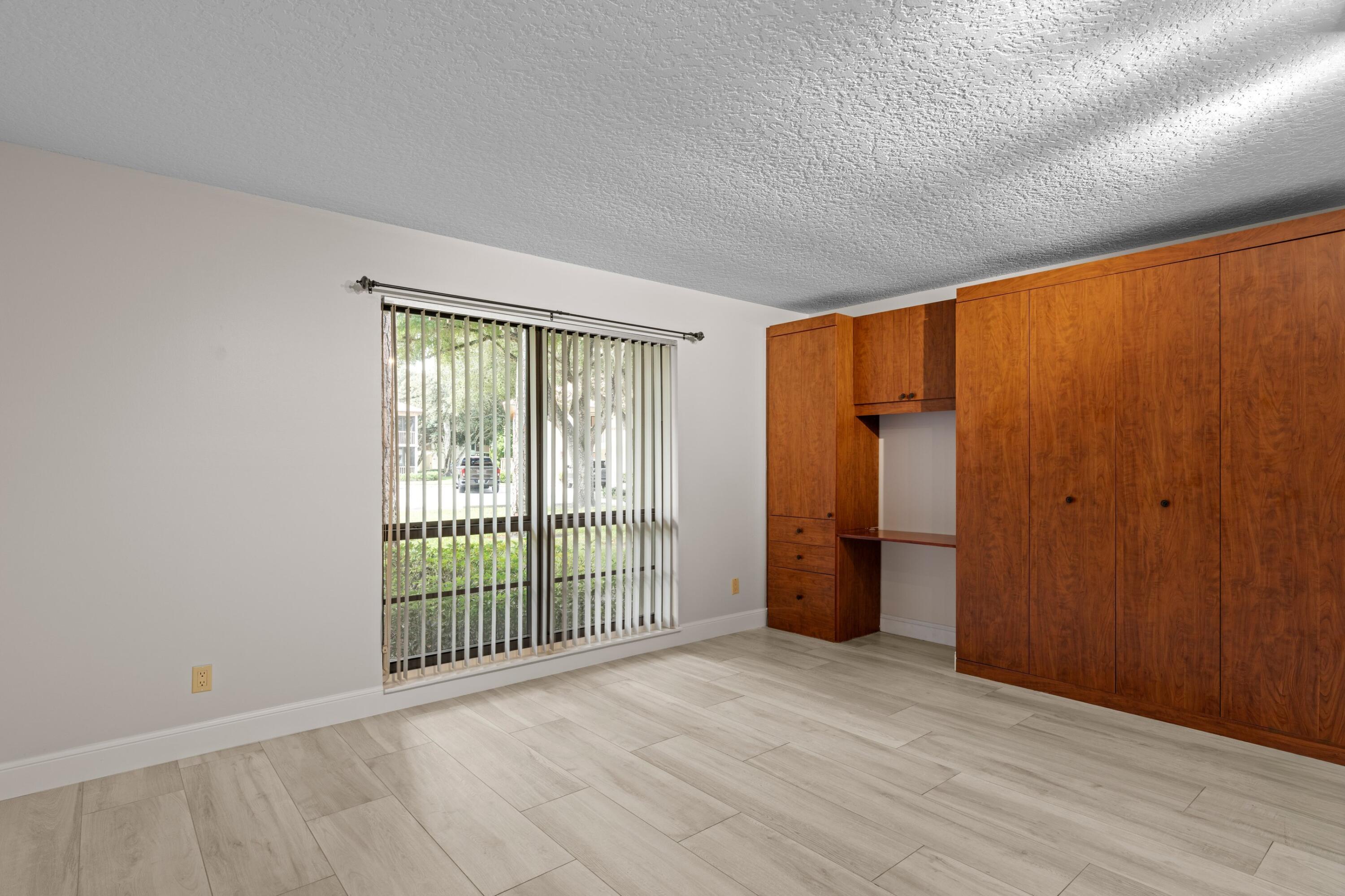 GOLF VILLAS CONDO - Residential
