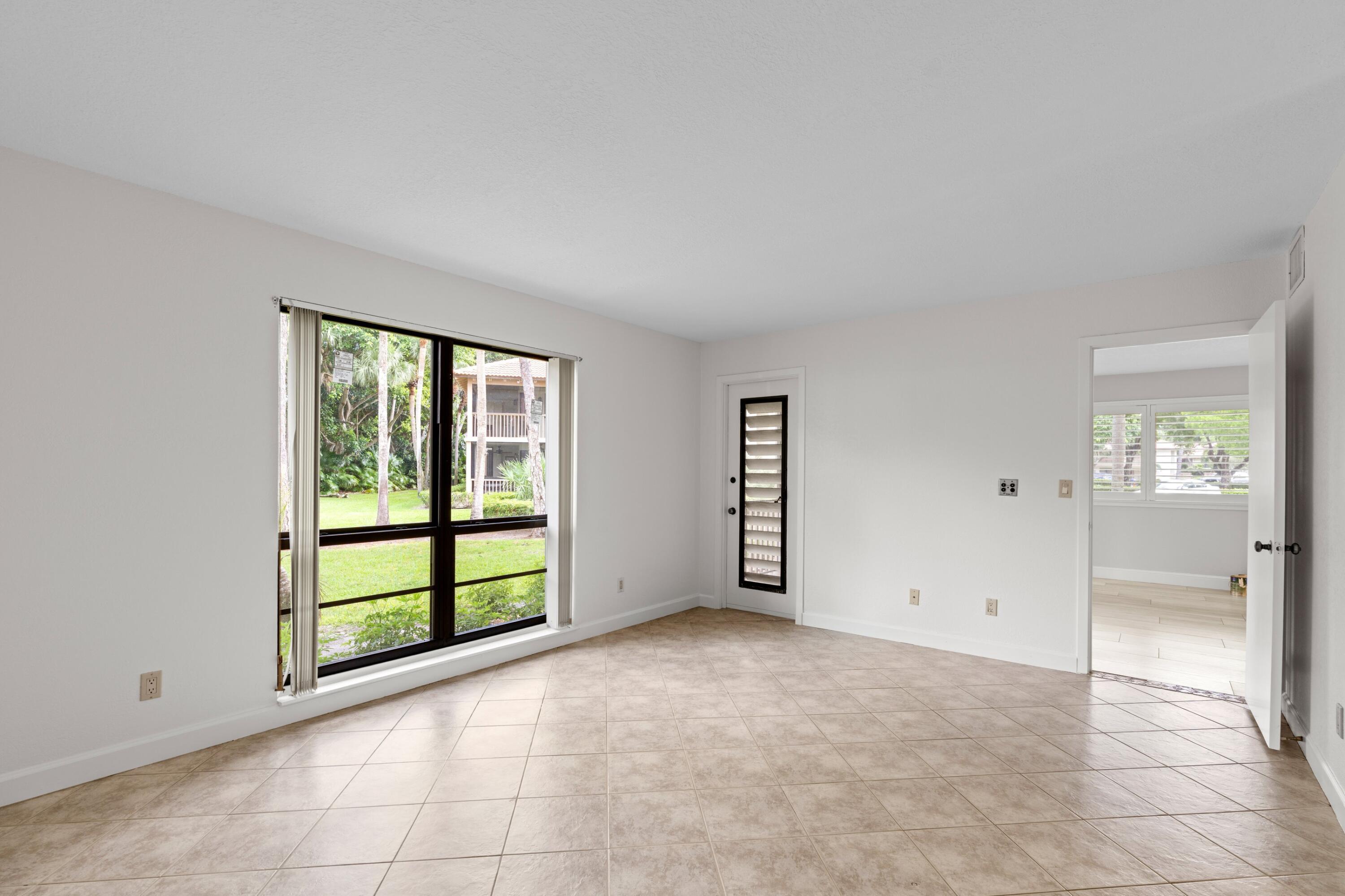 GOLF VILLAS CONDO - Residential