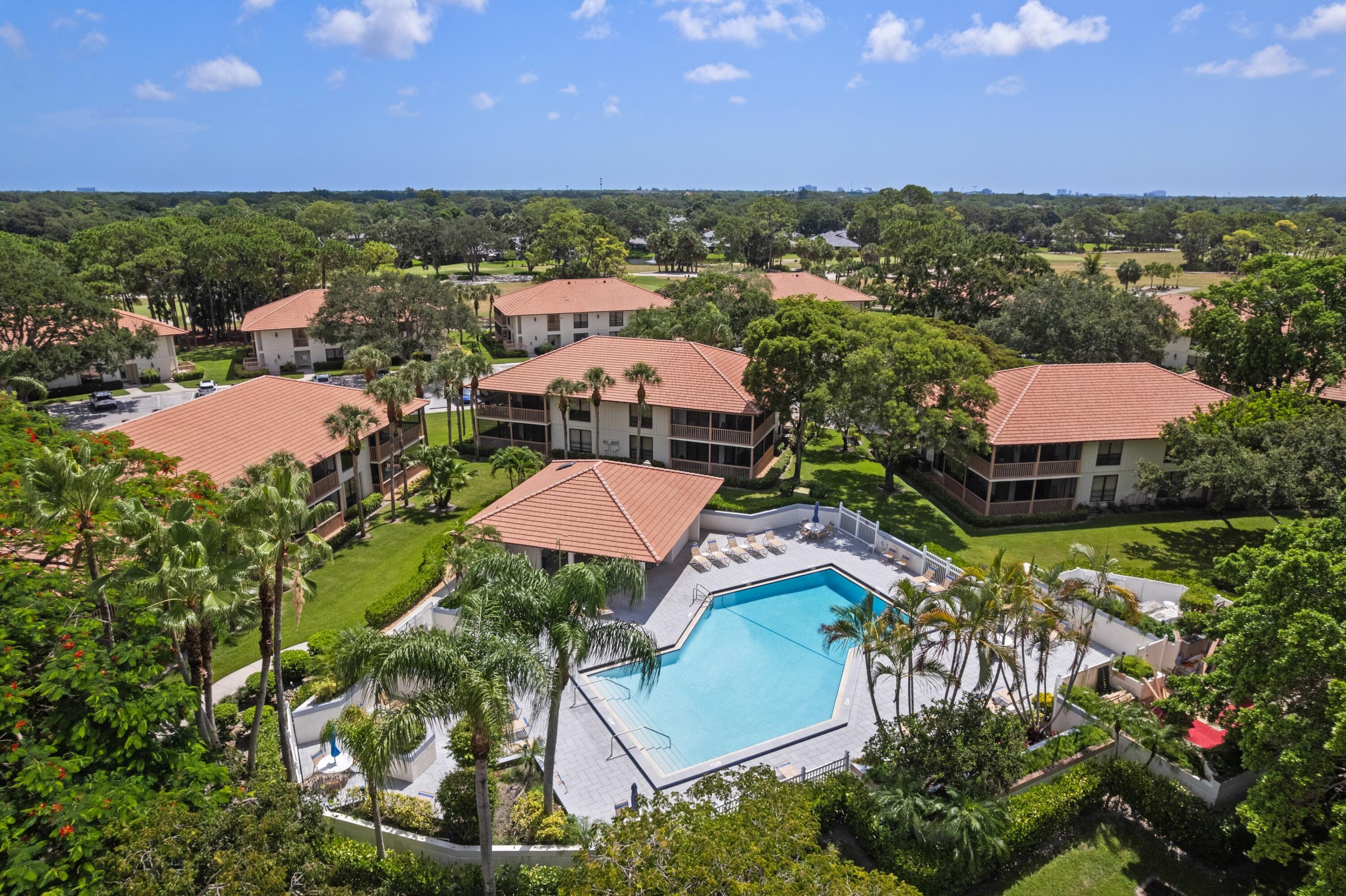 GOLF VILLAS CONDO - Residential
