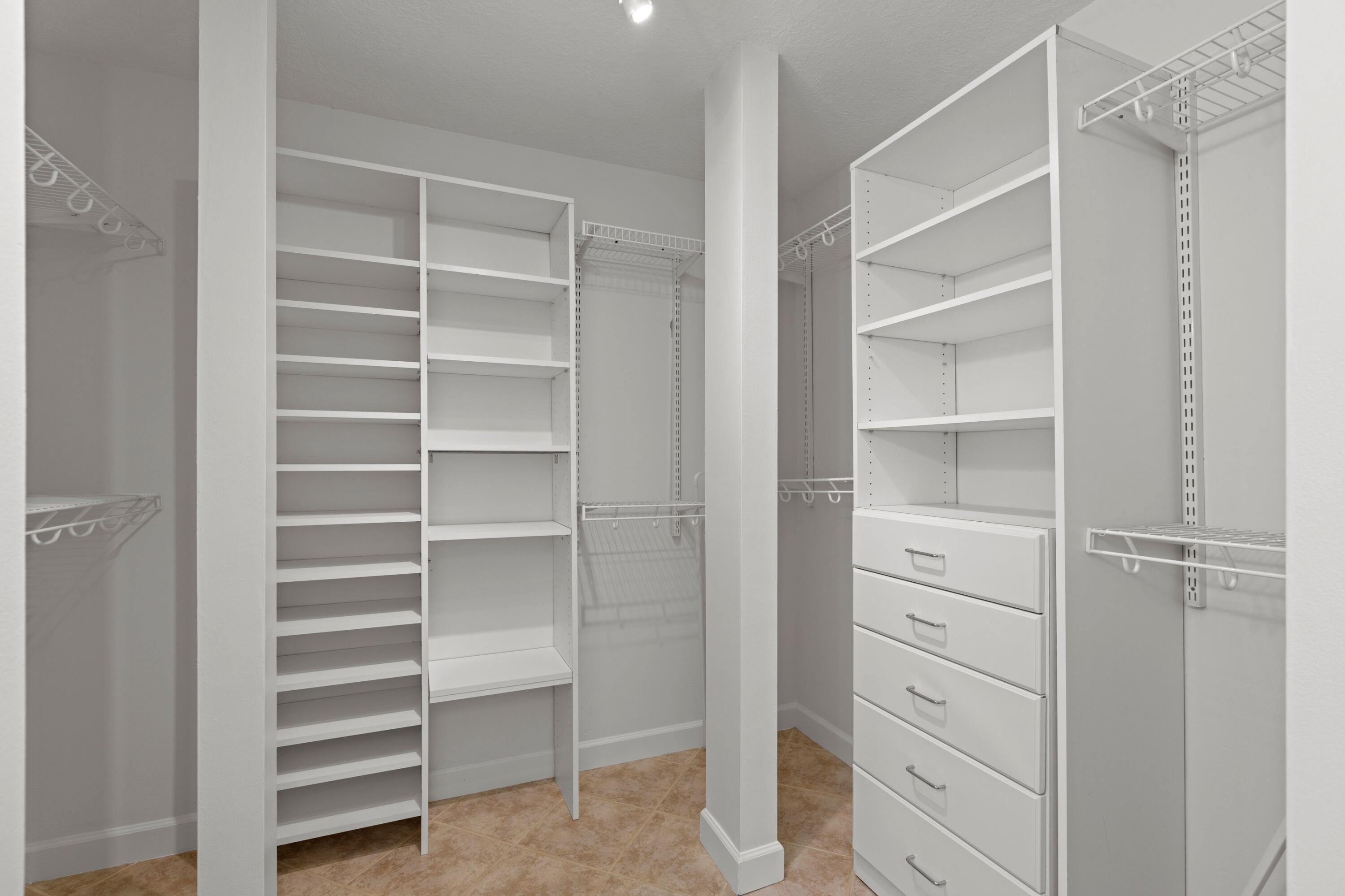 GOLF VILLAS CONDO - Residential