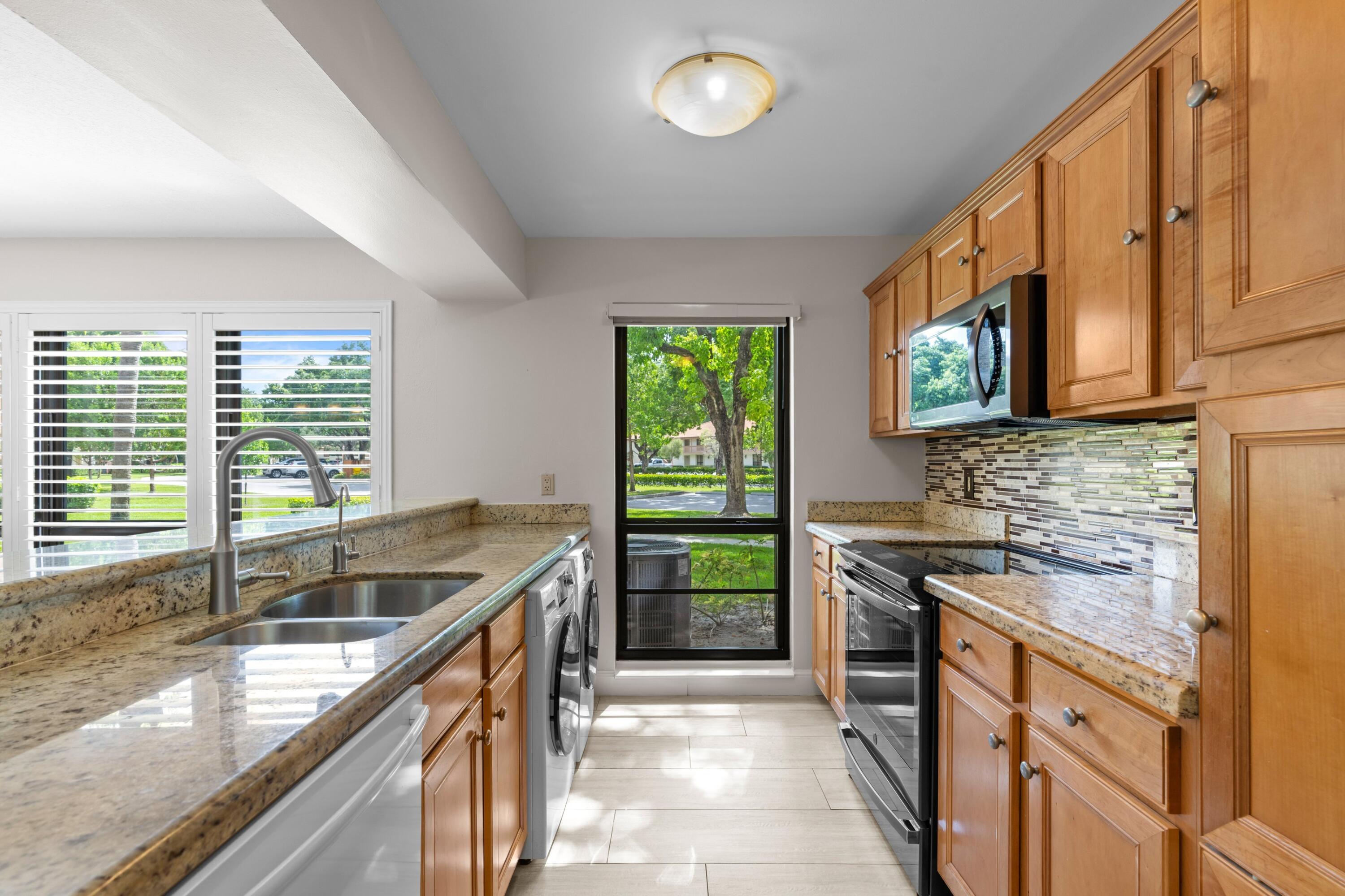 GOLF VILLAS CONDO - Residential