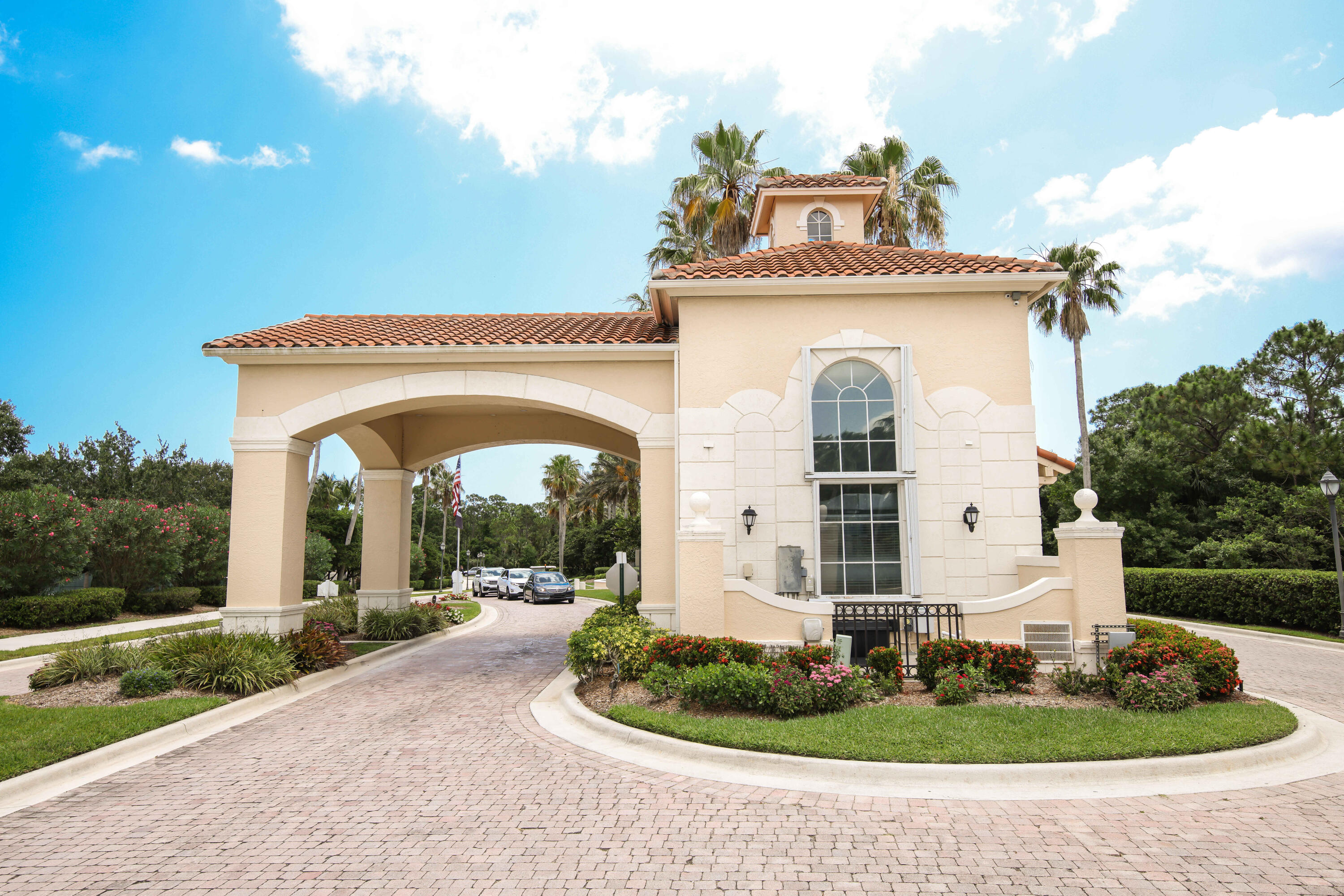 CASCADES AT ST LUCIE WEST - Residential