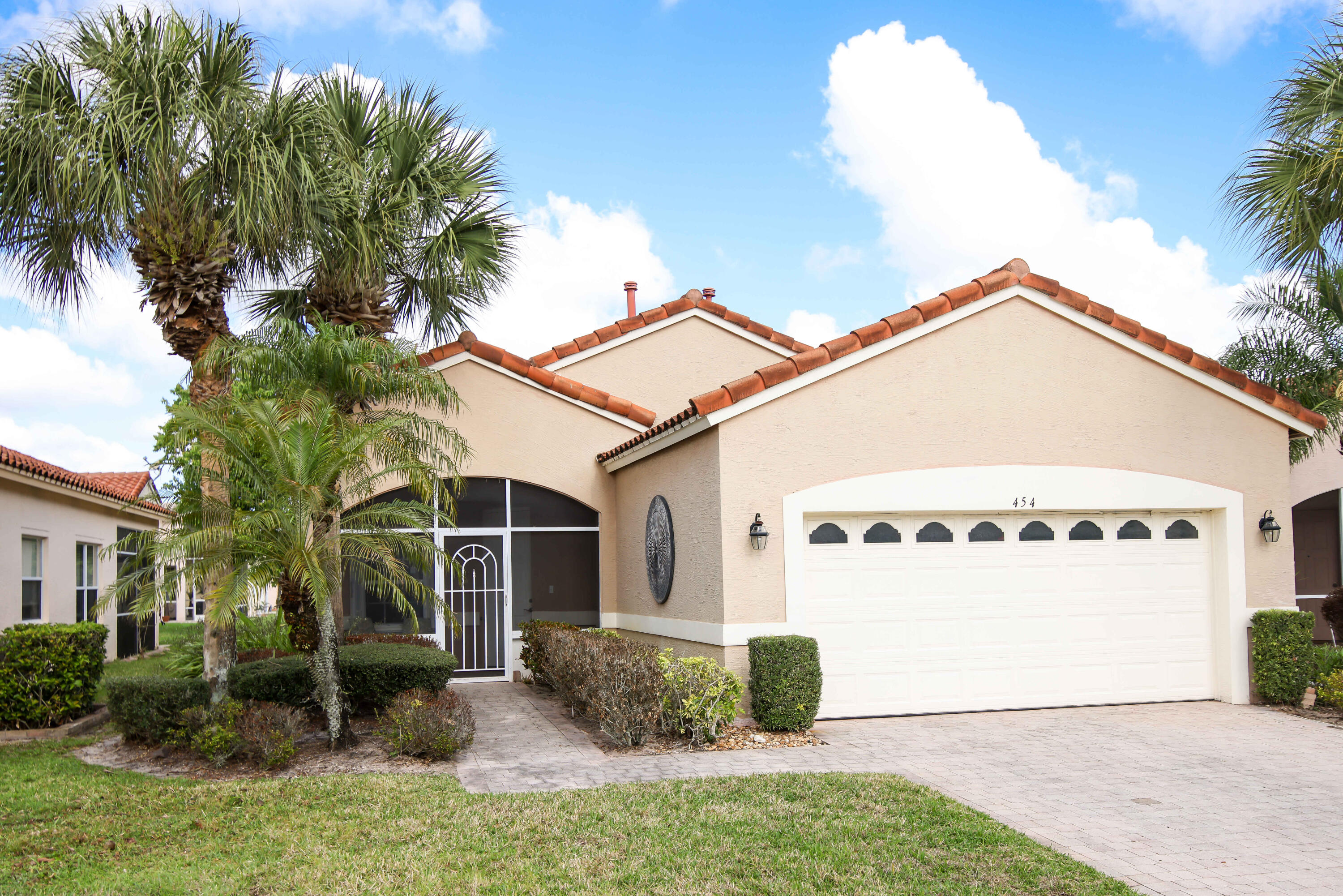 You'll fall in love with this beautifully updated lakefront home at the low price of 314,900.   The kitchen is updated (2018) w/ white shaker cabinets & stunning granite counters, backsplash SS appliance & --all open to the Dining and Living areas.  Enjoy the open plan that leads to the screened lanai & lake view.  The den/office is off the foyer,  The Main bed/bath has a huge walkin closet & the updated bath (2019) new lights & mirrors, dble vanity & bidet style toilet. Newer A/C & HWH (2016)  The 55+ Cascades offers a plethora of amenities:  Tennis, Pickleball, 9 hole golf, bocce, a 26,000 sq ft clubhouse w/card, craft, billiard, library & sauna rooms. Huge ballroom, gym & yoga/dance rooms. The resort size pool, spa, & tiki are great social areas.  You deserve this affordable lifestyle!! The location offers shopping & restaurants are within walking or a 5 min drive.  Mets stadium & IRCC are within 2 miles plus easy access to I-95. Furnishings (minus decor, area rugs & personal items) can stay if desired.