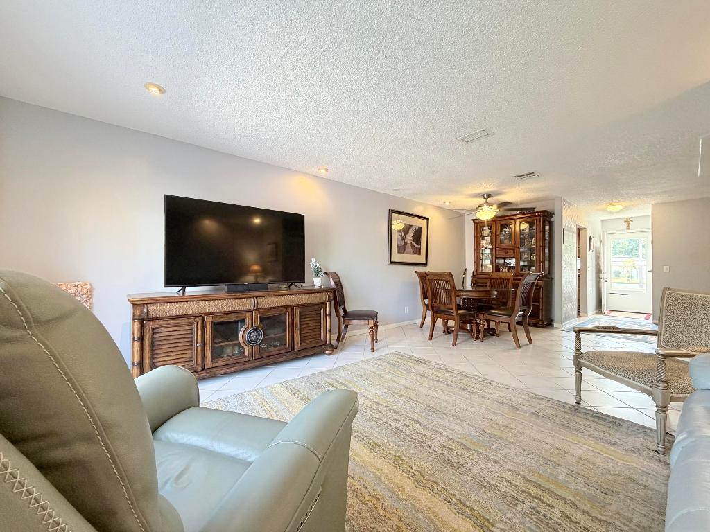 OCEAN HARBOUR VILLAS CONDOMINIUM - Residential