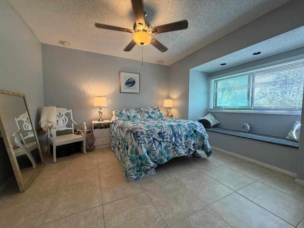 OCEAN HARBOUR VILLAS CONDOMINIUM - Residential