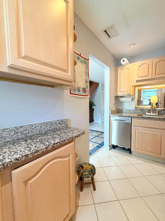 OCEAN HARBOUR VILLAS CONDOMINIUM - Residential