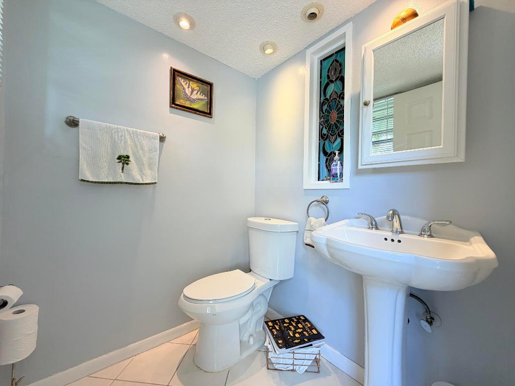 OCEAN HARBOUR VILLAS CONDOMINIUM - Residential