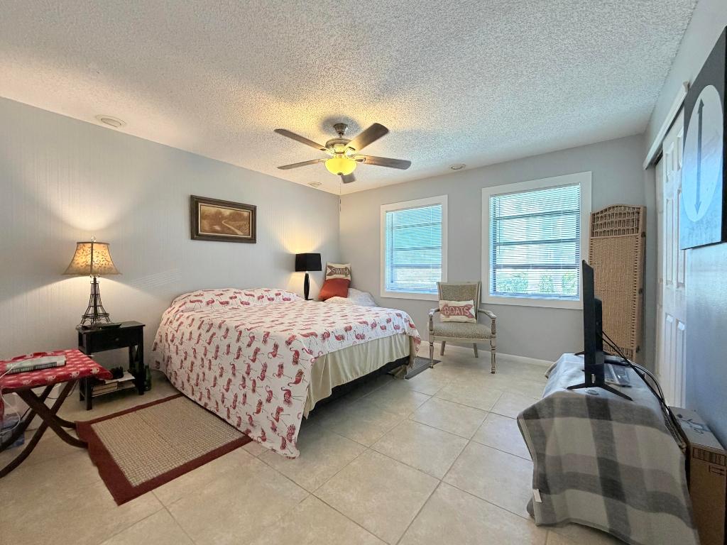 OCEAN HARBOUR VILLAS CONDOMINIUM - Residential
