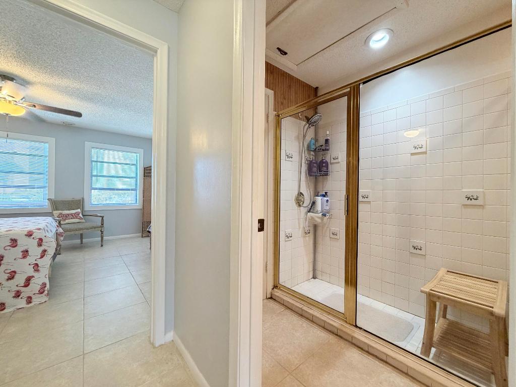 OCEAN HARBOUR VILLAS CONDOMINIUM - Residential