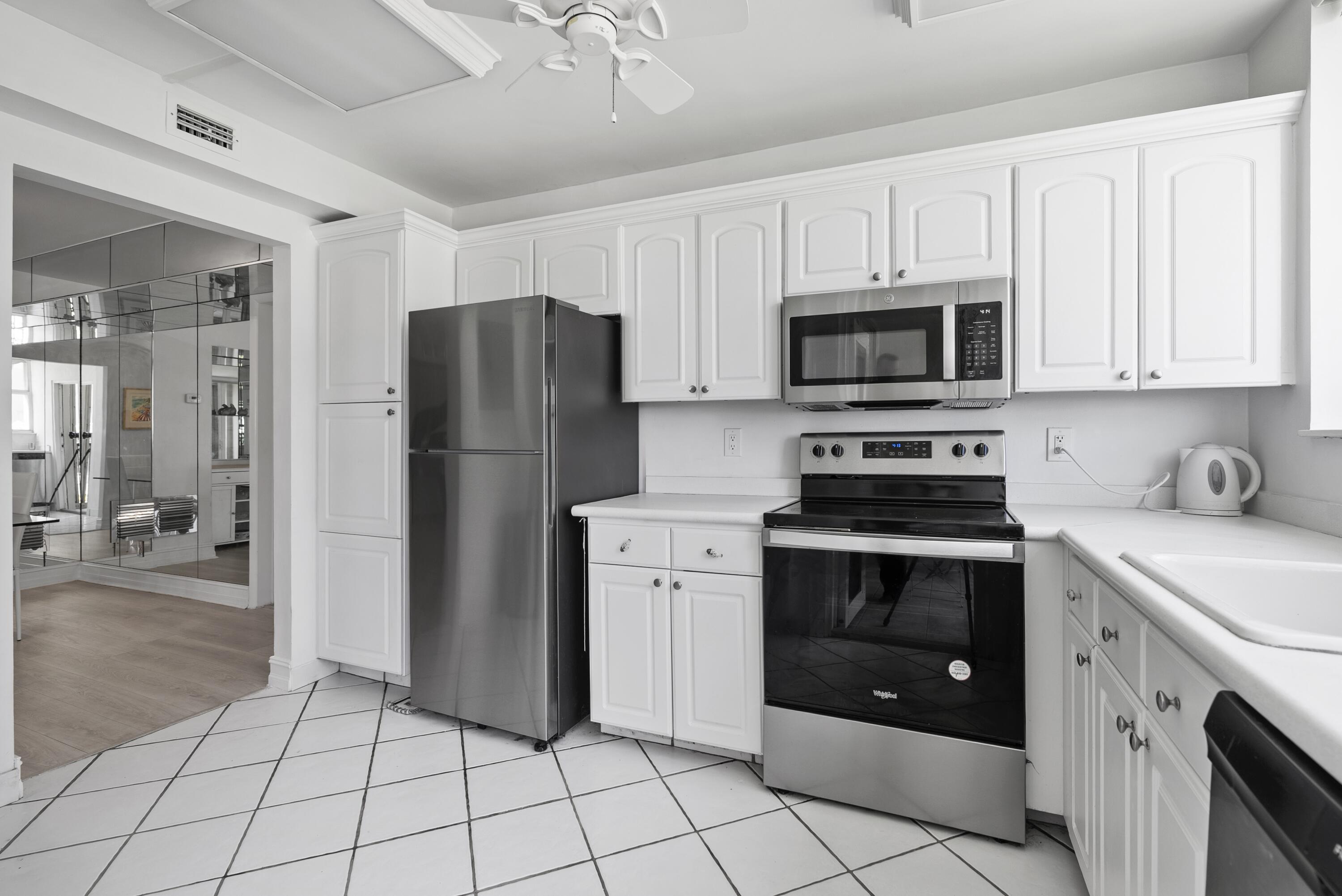 PORT DE MER CONDO - Residential