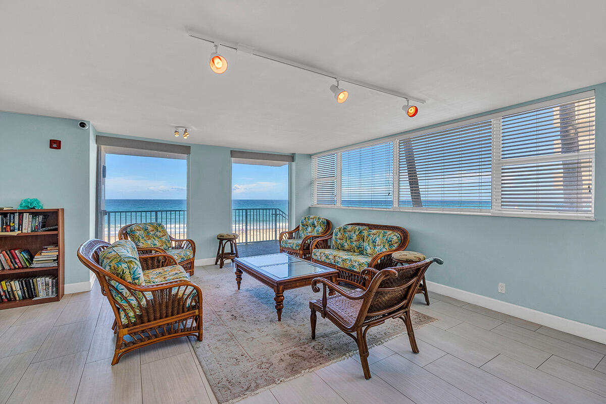 PORT DE MER CONDO - Residential