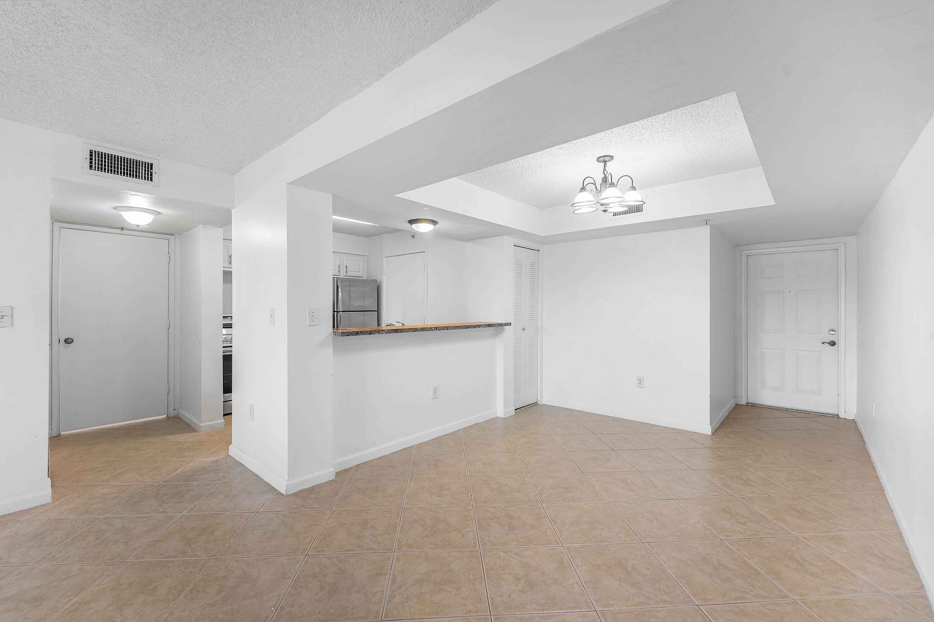 HYPOLUXOS MARINERS CAY CONDO - Residential
