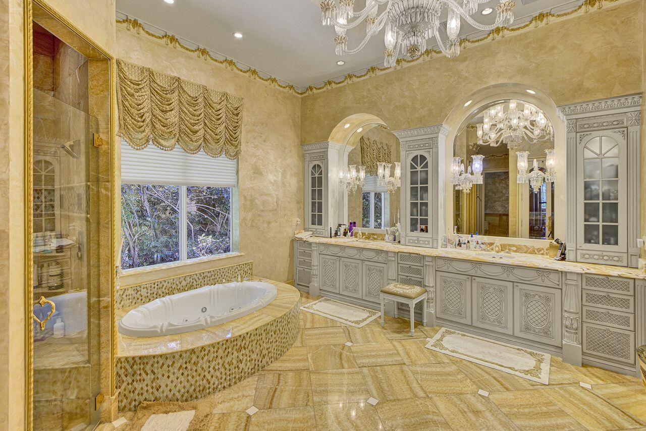 ST ANDREWS COUNTRY CLUB - Residential