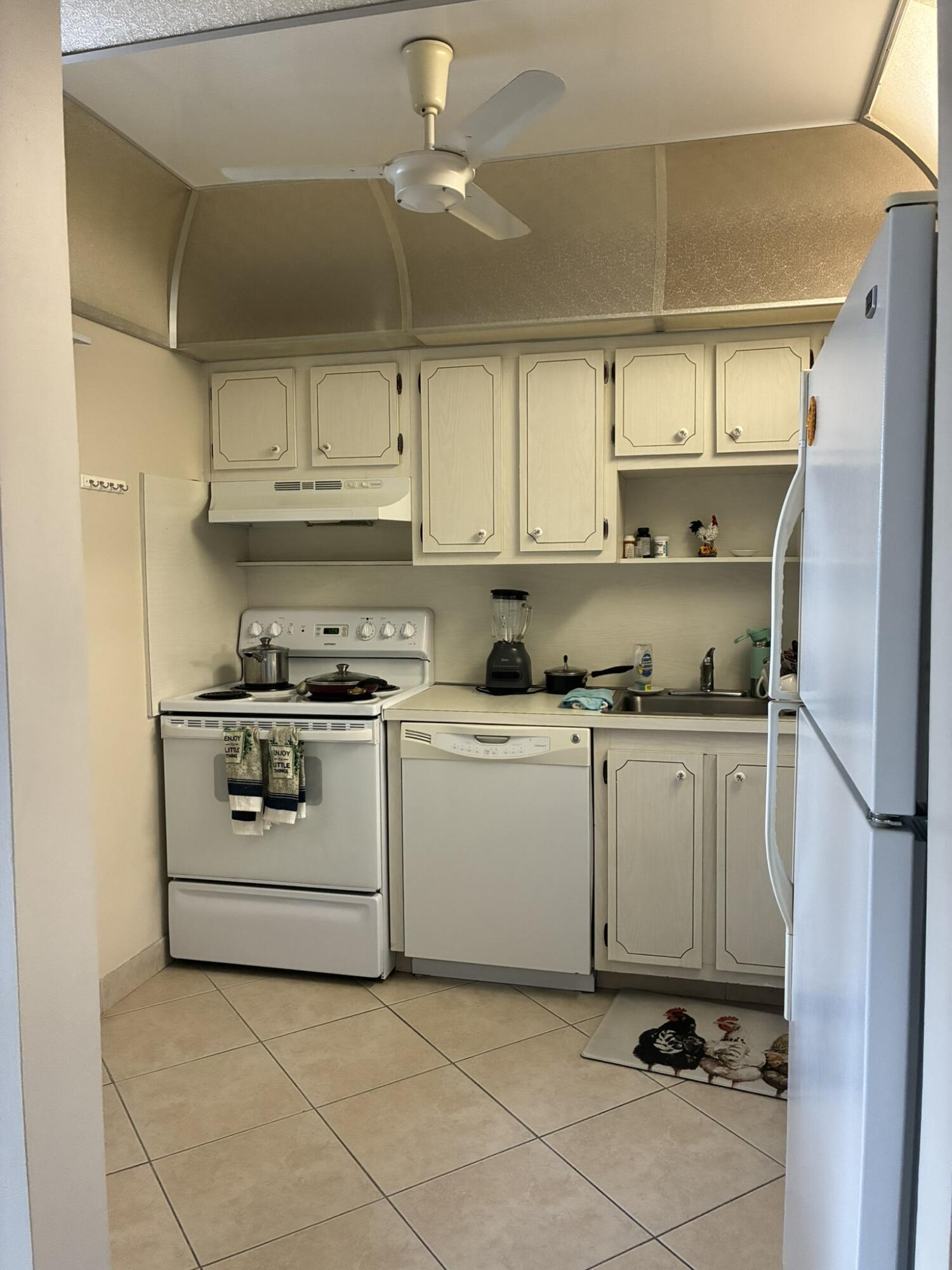 ORIOLE GARDENS THREE 89 CONDO - Residential